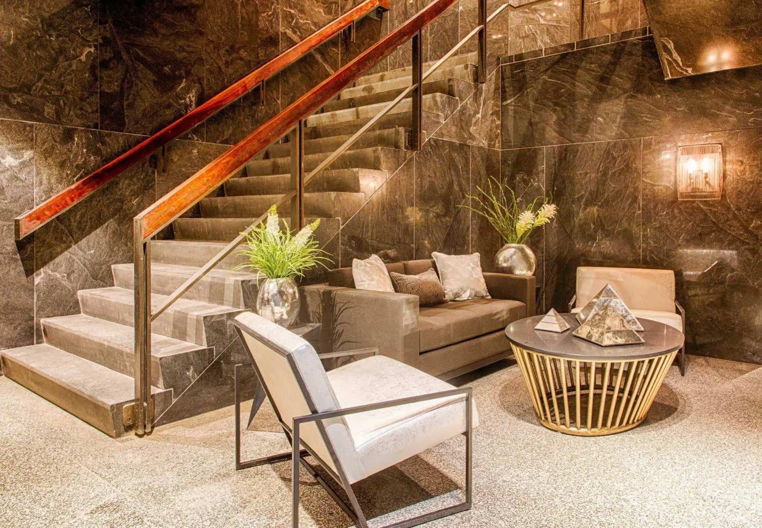 Metropolitan at The 9, Autograph Collection