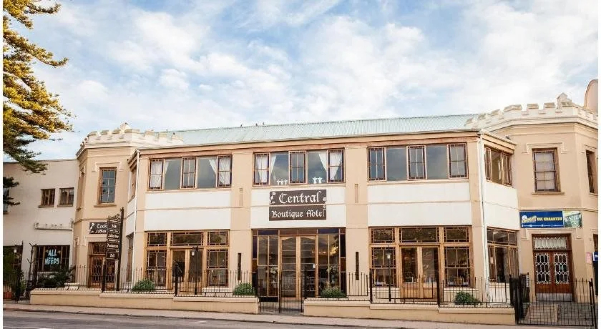 Central Boutique Hotel