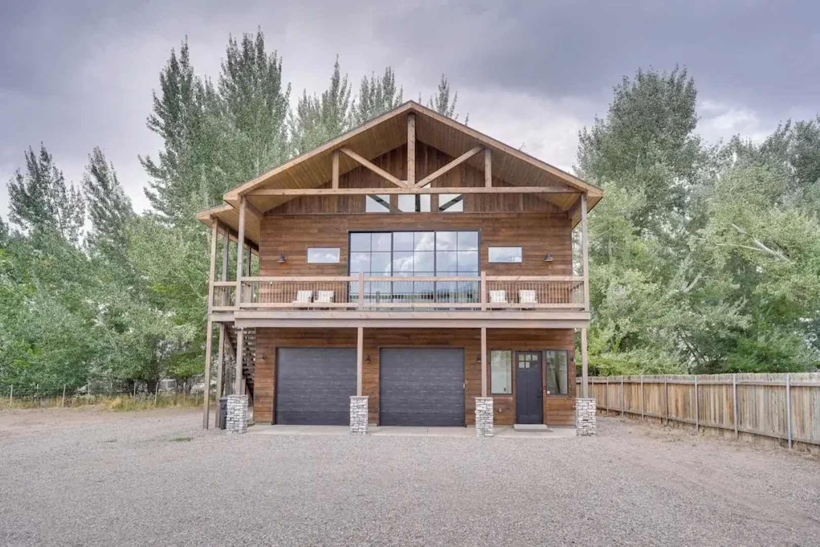 Chic Utah Getaway w/ Fireplace, Sauna & 2 Decks!