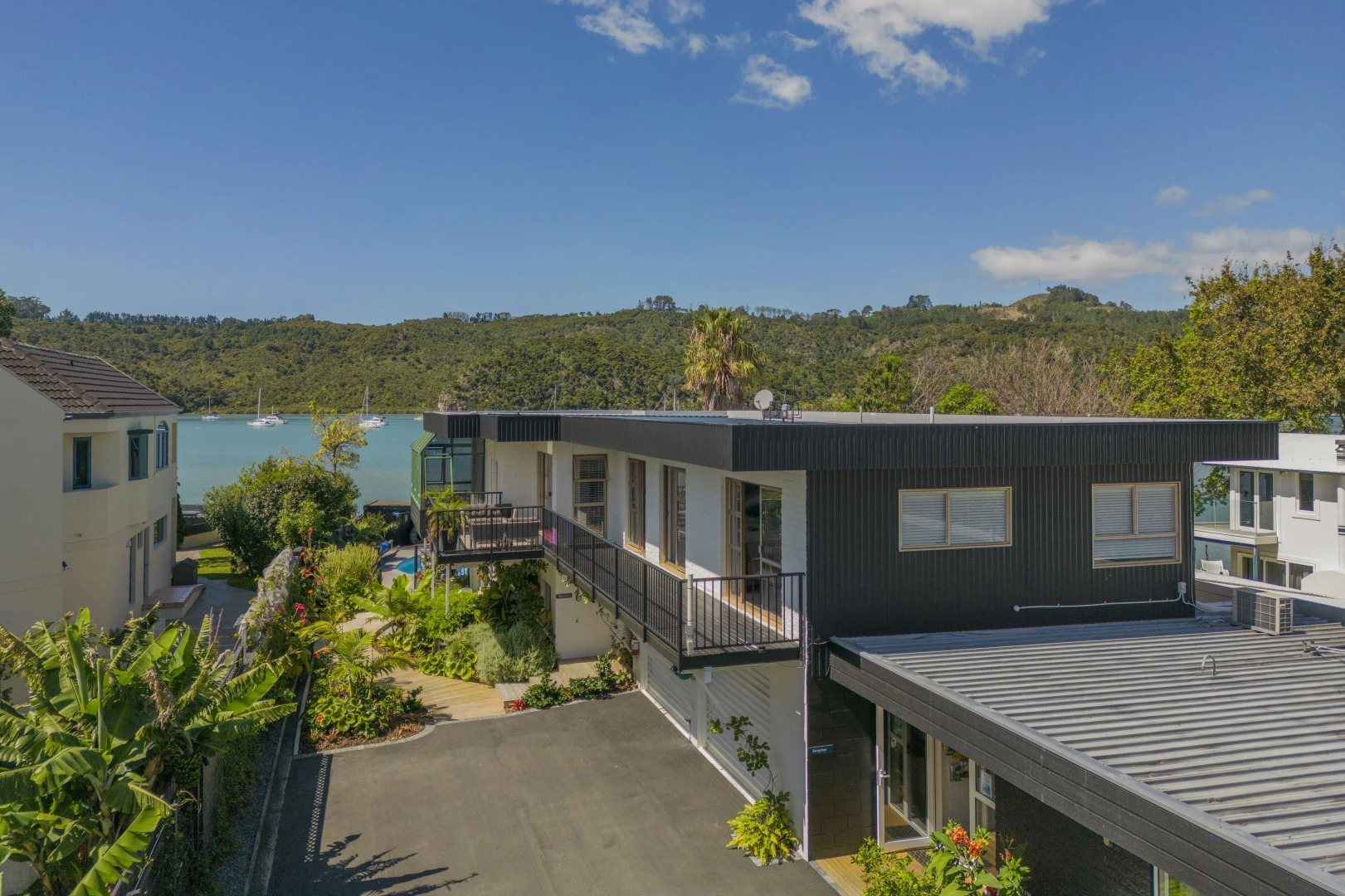 Oceans 88 Whitianga Coastal Suites
