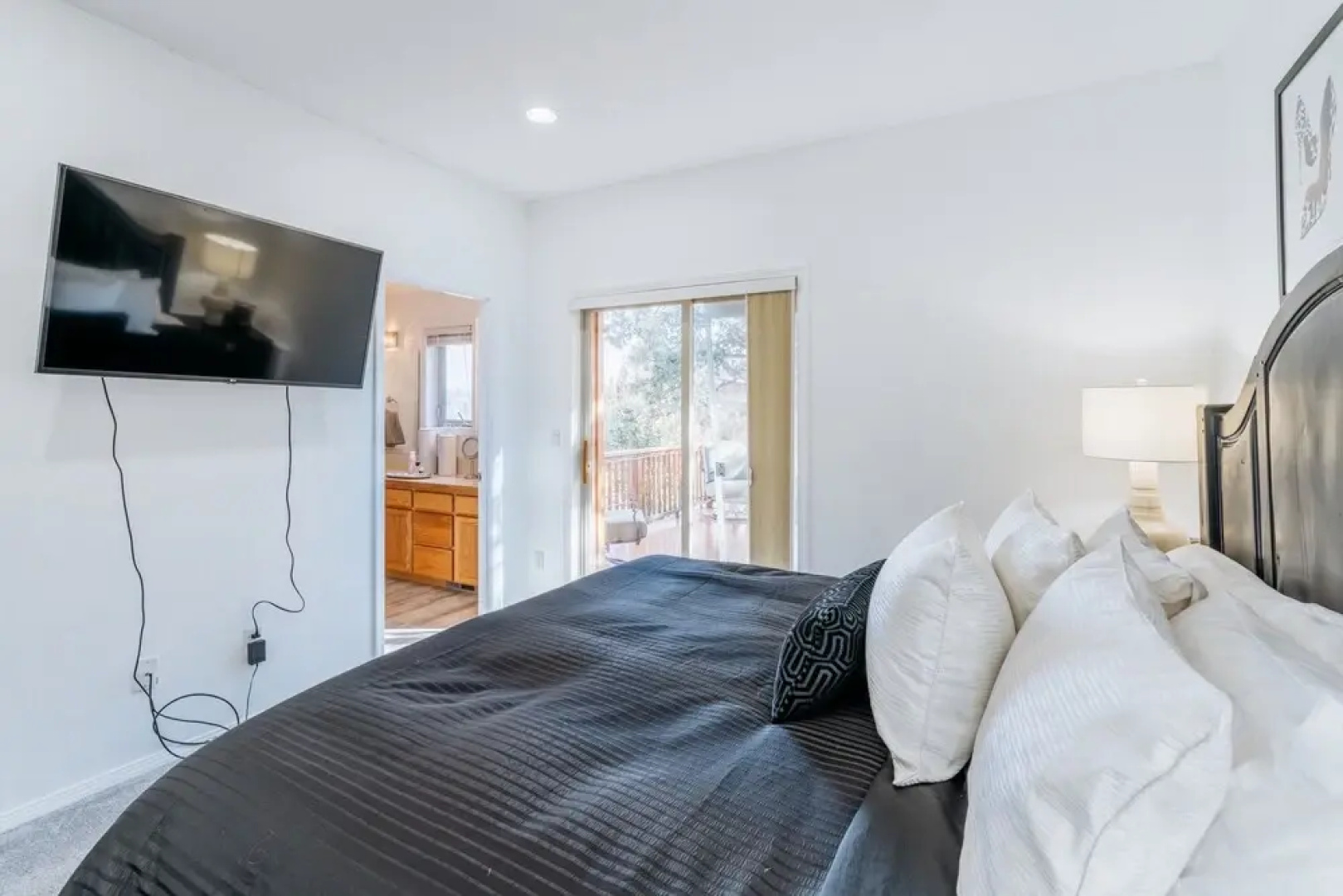 Tailwinds Farm, Secluded On The River, Amazing Views 4 Bedroom Home by Redawning