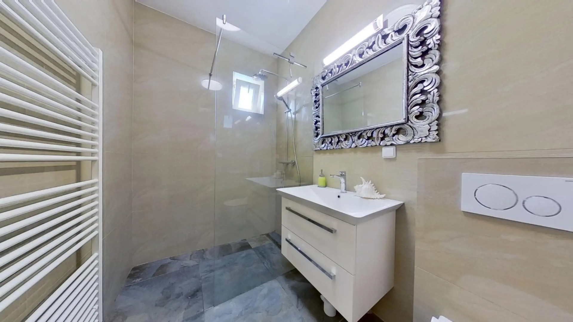 Ron De Mar #3 modern room