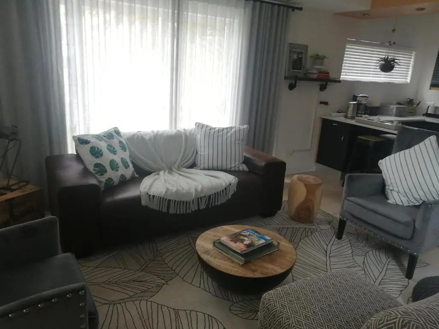 Waterfront Estate Self Catering F10