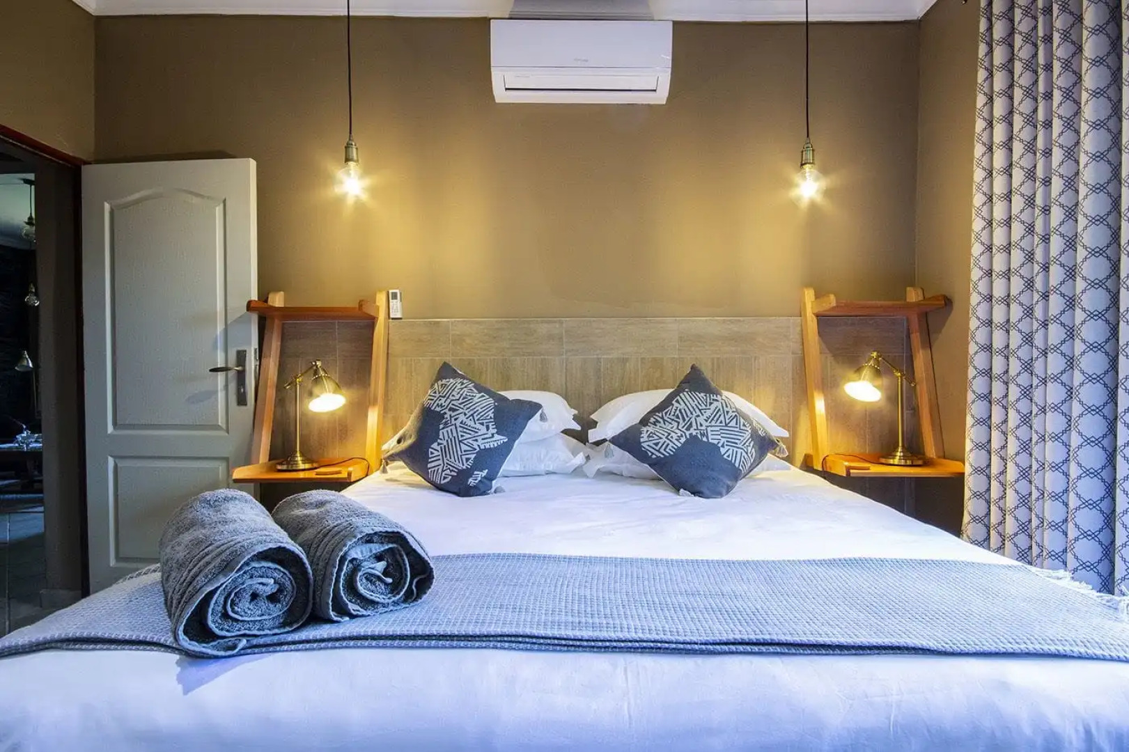 St Lucia Livingston Lodge