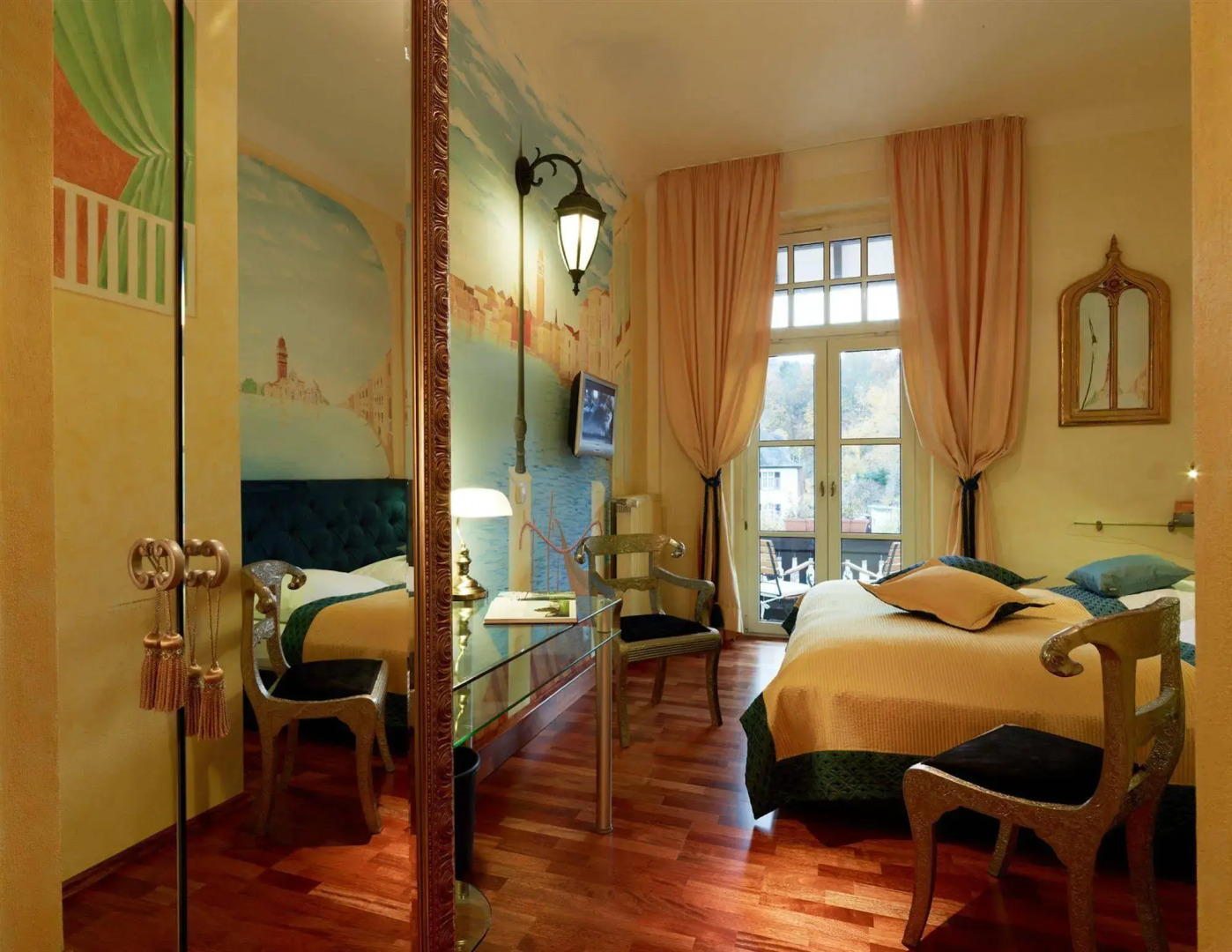 PARK VILLA zentral am Mittelrhein