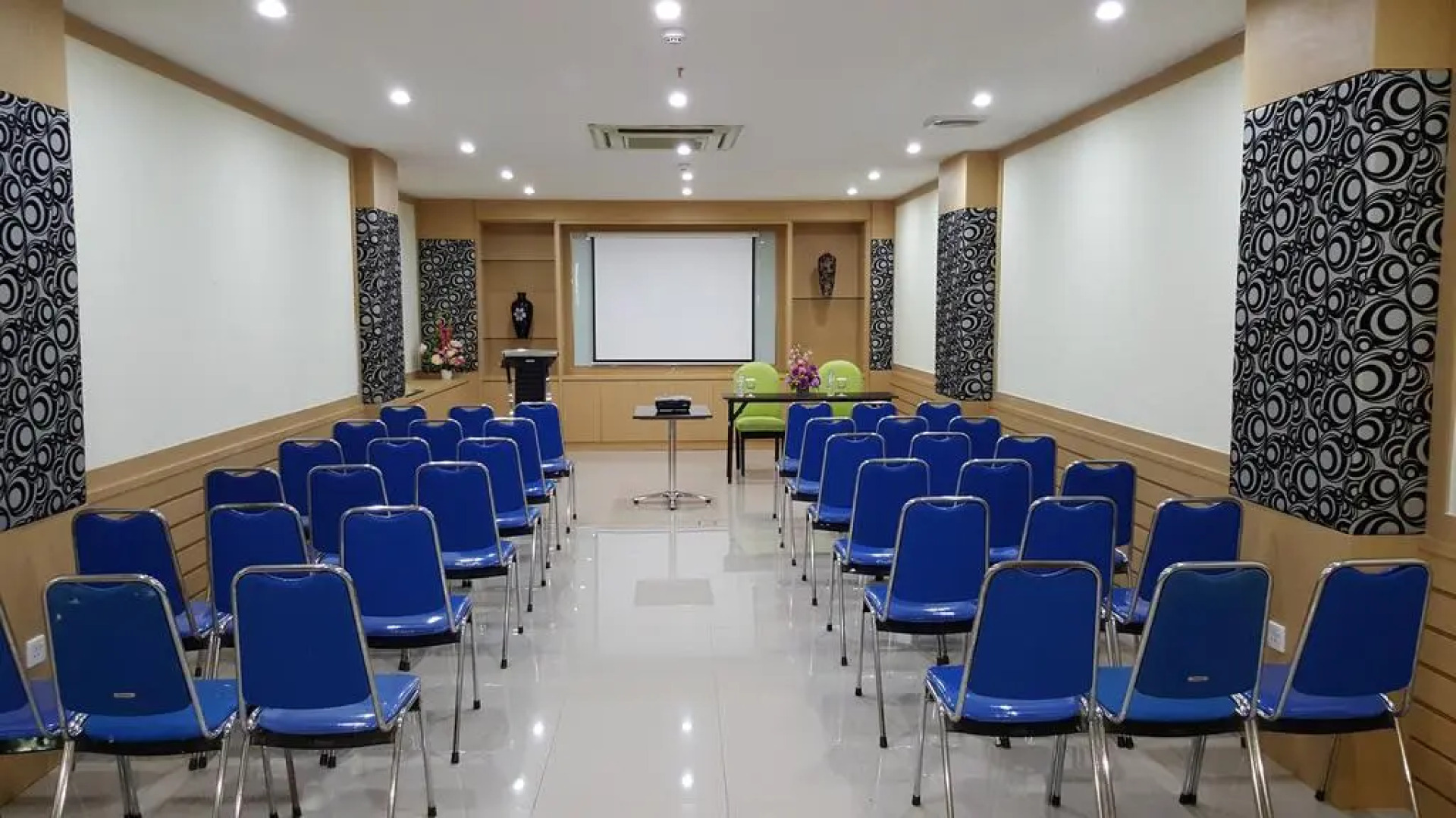 OYO 666 D' Grande Hotel Batam