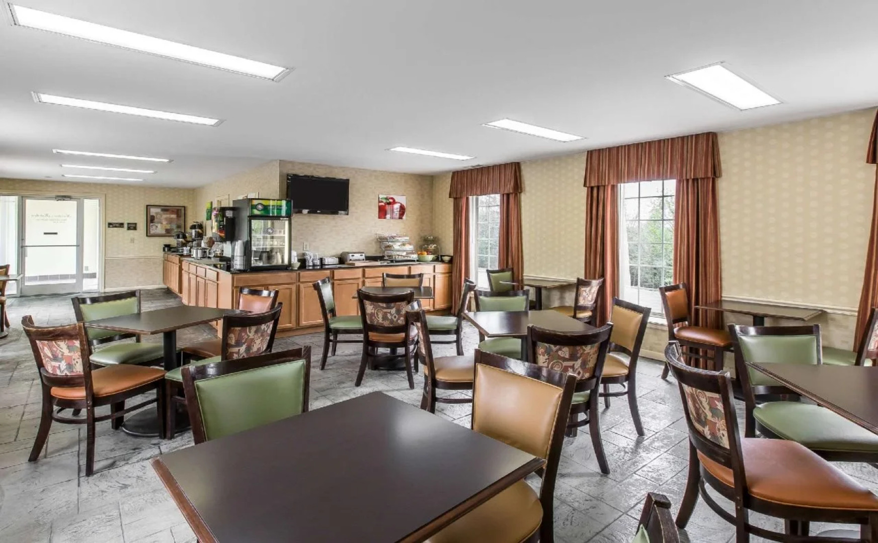 Quality Inn Crossville Near Cumberland Mountain State Park