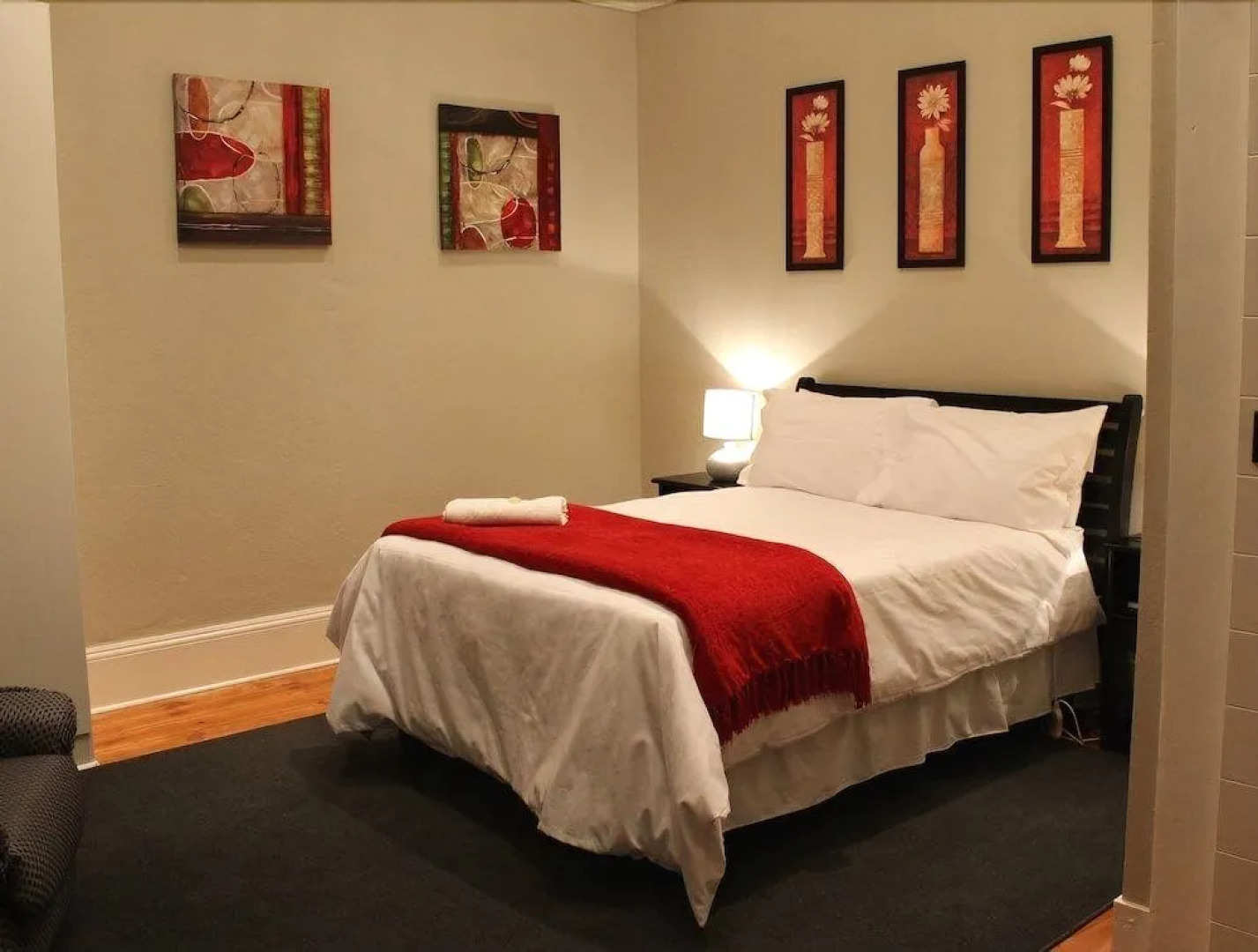 Tranquil House B&B @ 10 Berry St