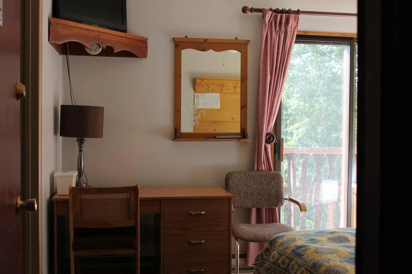 Columbia Valley B & B