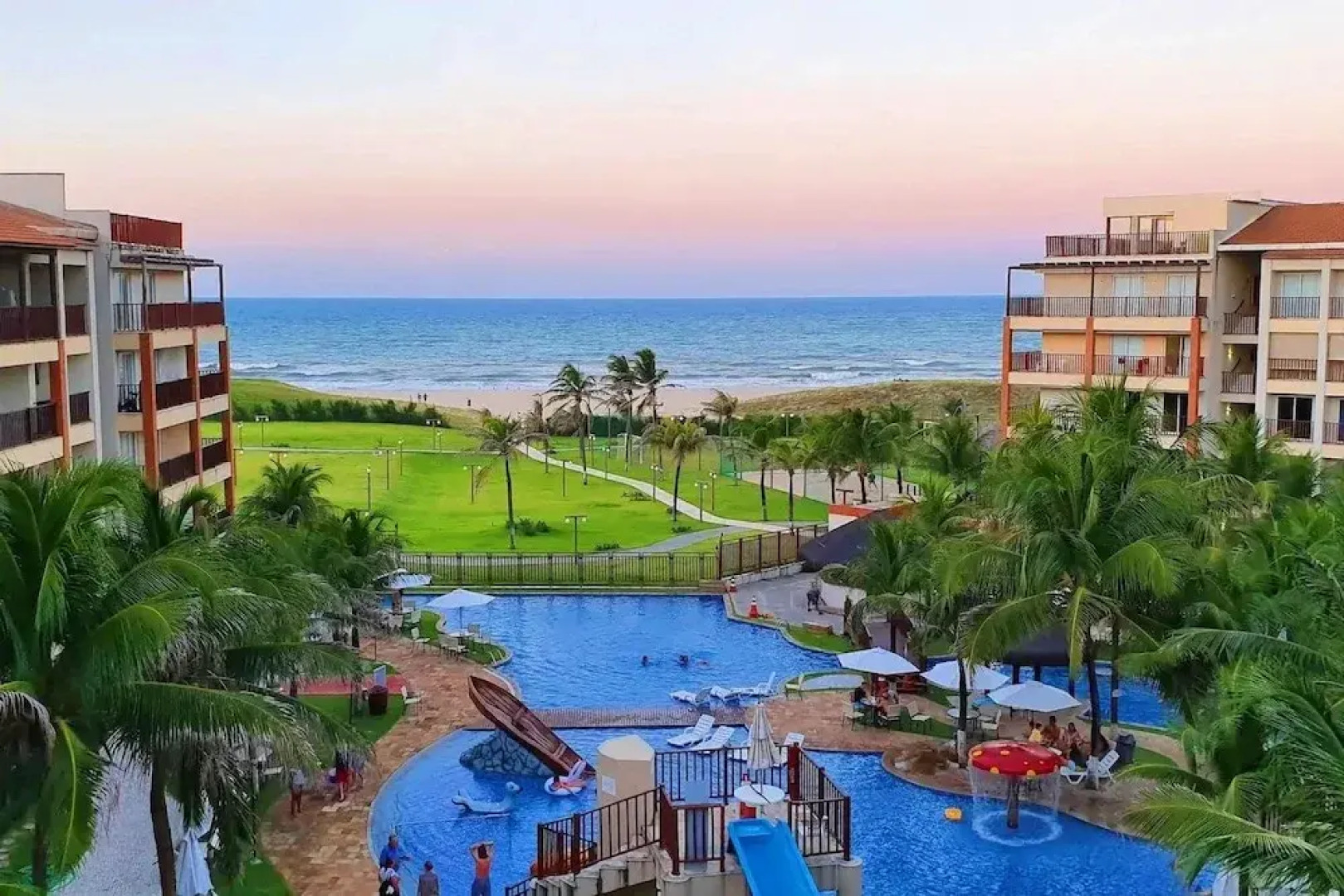 Beach Living, Frente mar, 400m do B Park