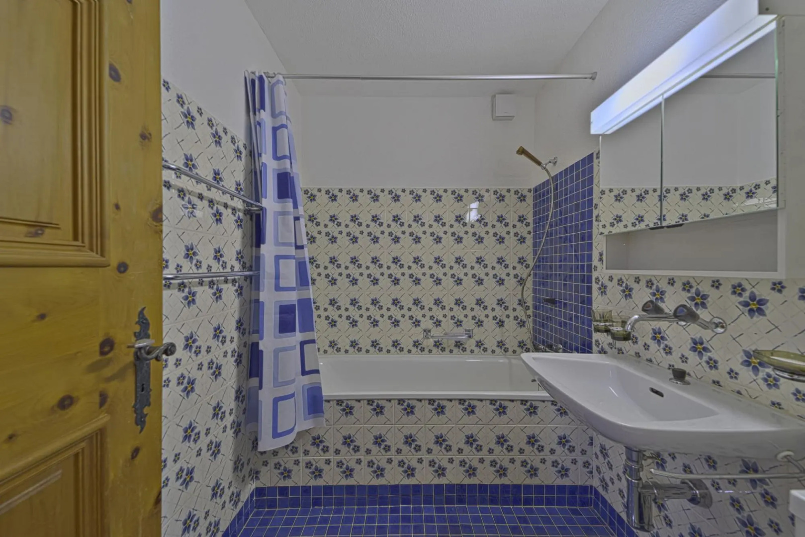 Chesa Tussilago - La Punt-Chamues-ch