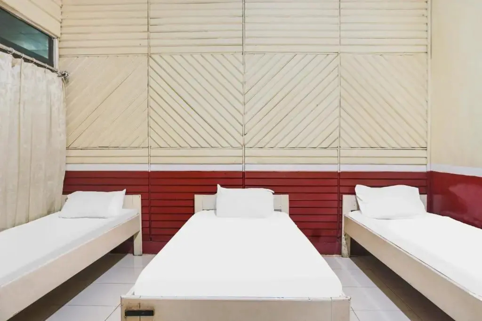 SPOT ON 91833 Hotel Anggrek Daqu Syariah Kapuas