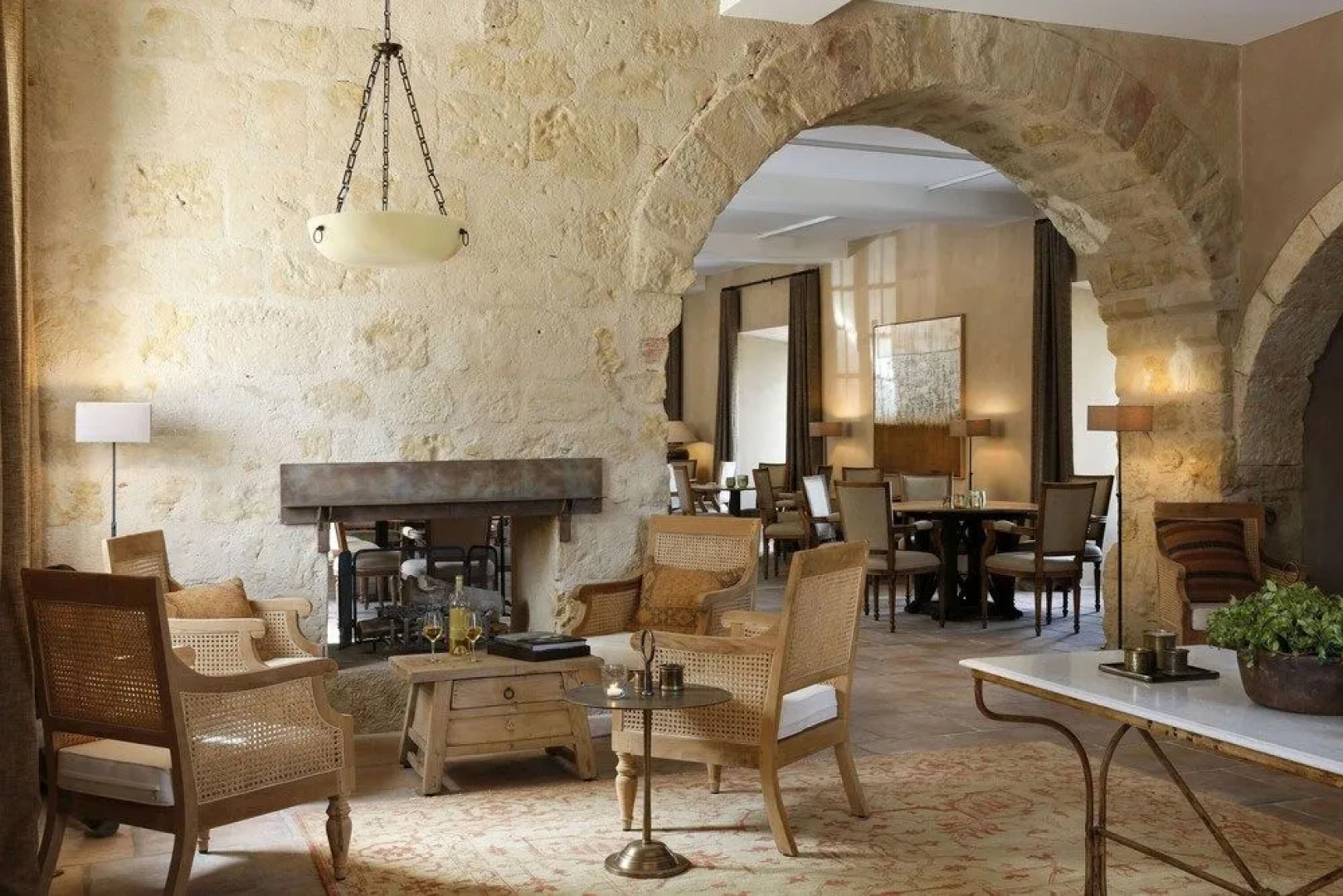 Logis Hotel Restaurant Le Prieure