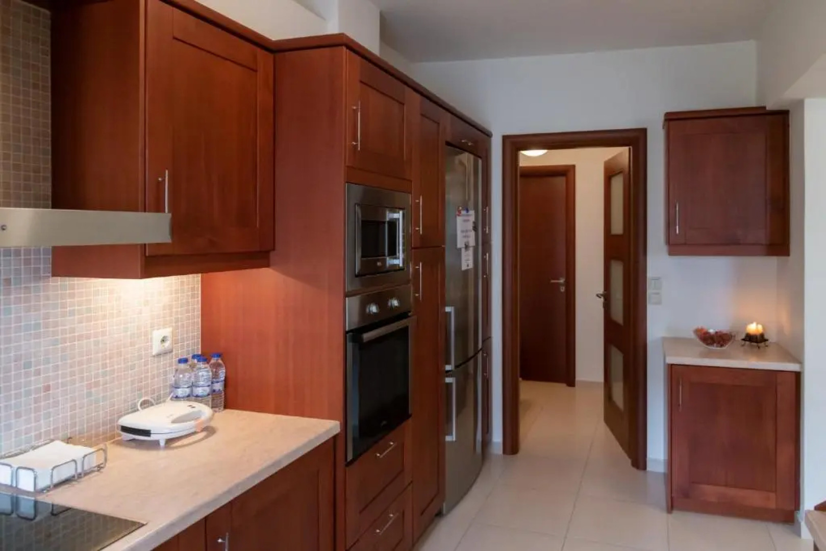 Rose's House (Near Airport)