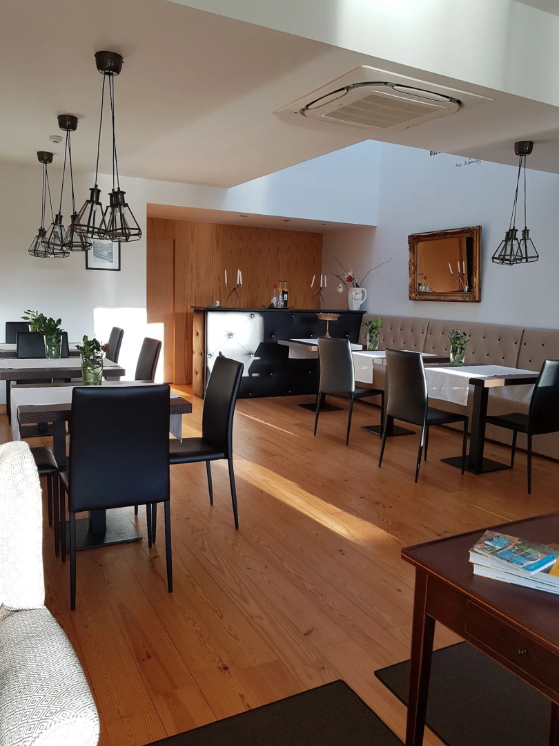 Casa de Baixo - Petit Hotel