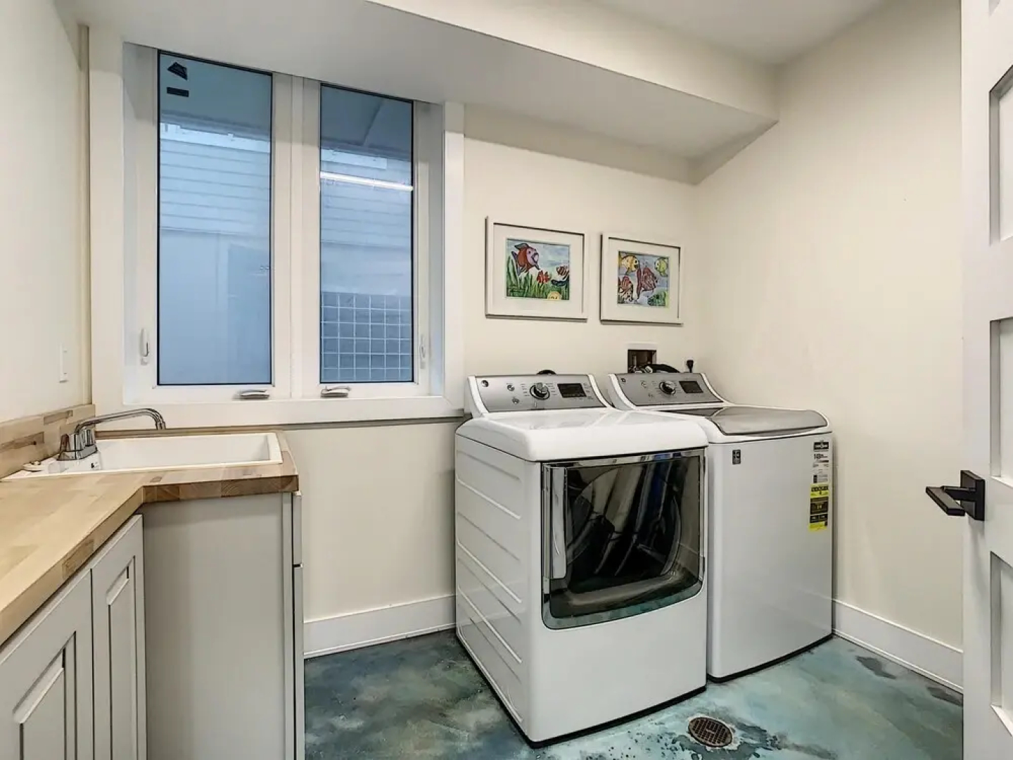 Enjoy the Best Time of the Year in Florida at Redfish Dance Riverfront Pool Home With Dock - 6958t