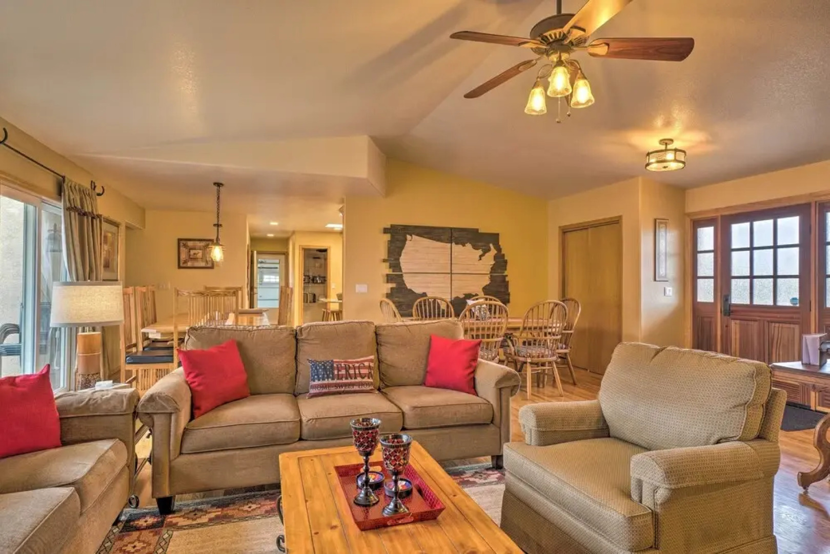 Monument Getaway w/ Hot Tub, 12 Mi to Usaf Academy