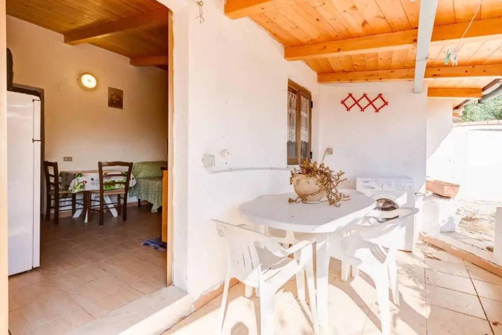 One bedroom appartement at Pisciotta 200 m away from the beach with furnished terrace