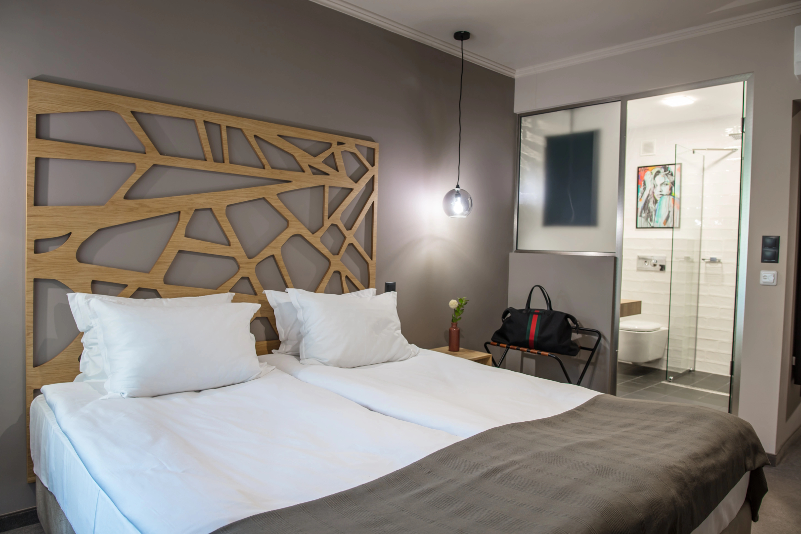 Reverence Hotel