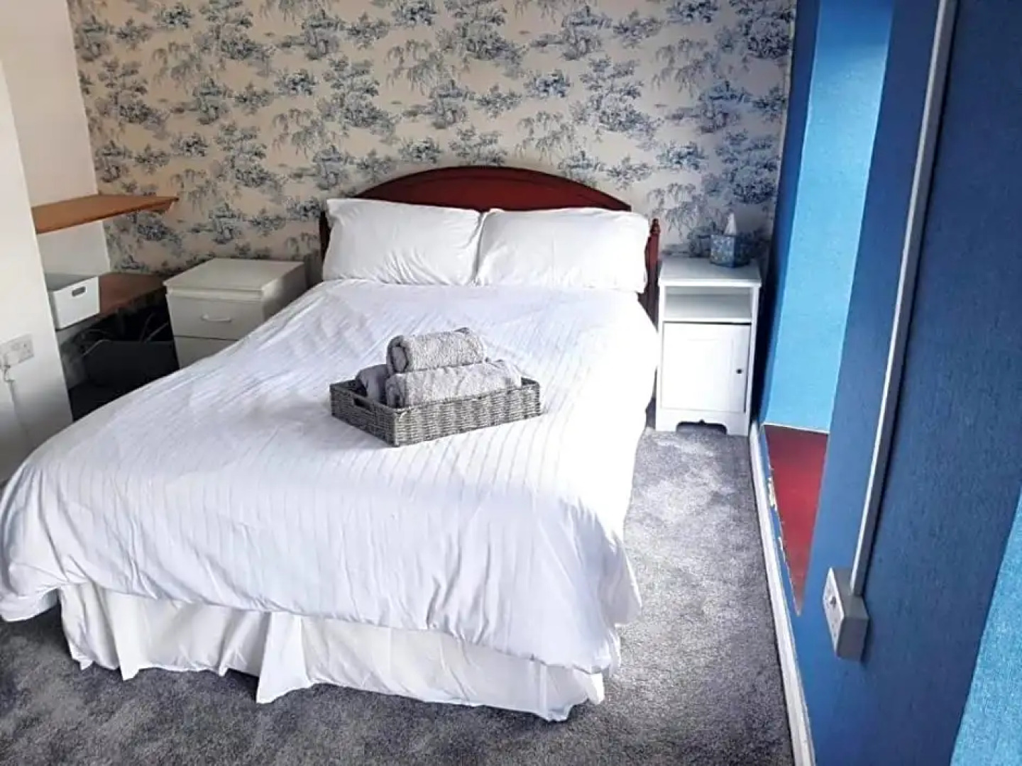 Railway Bar Accommodation