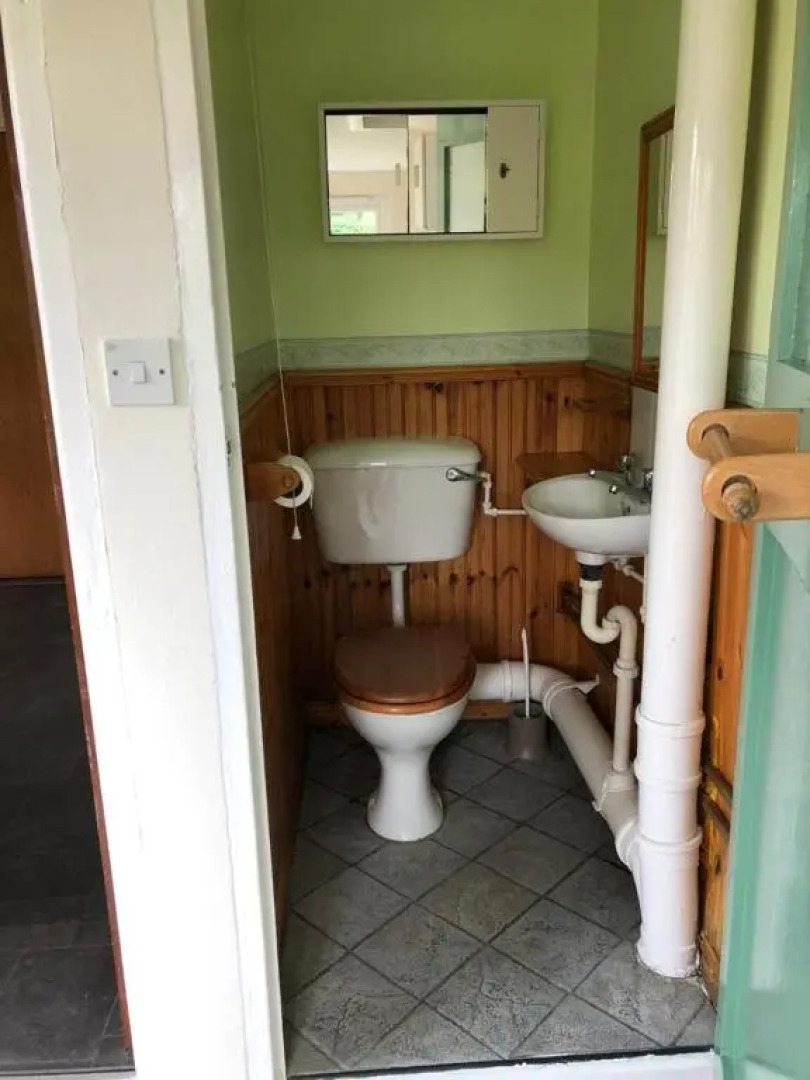 Conveniently situated three bedroom townhouse