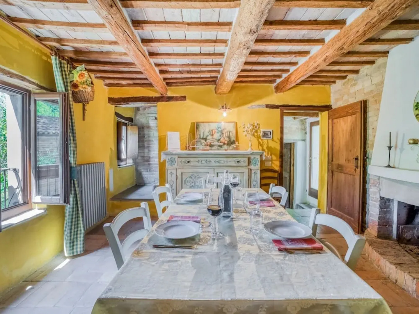 Lovely Holiday Home in Santa Vittoria In Matenano With Pool