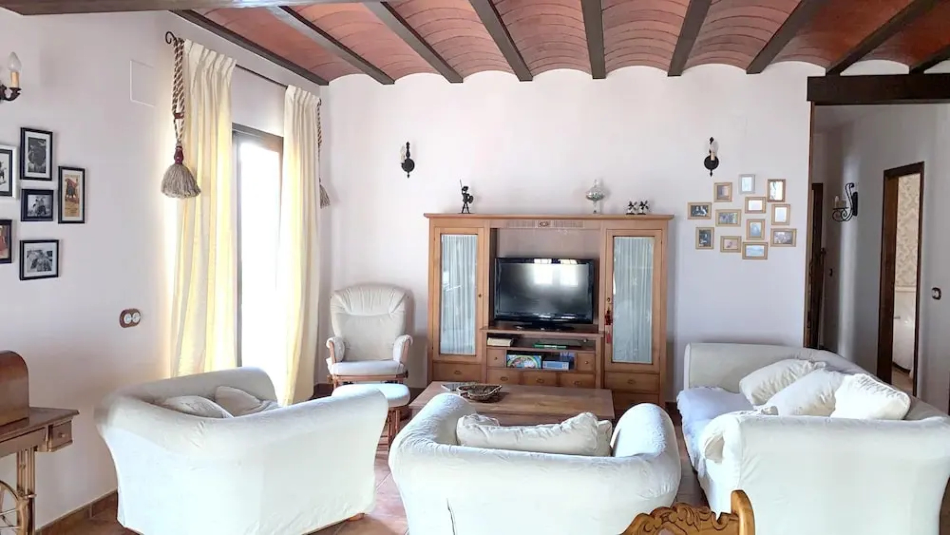 House with 4 Bedrooms in Mota Del Cuervo, with Wonderful City View, Private Pool And Enclosed Garden