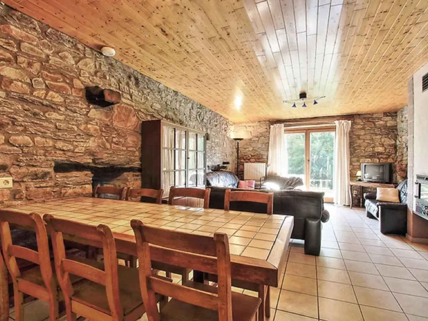 Rustic Holiday Home in Sainte-ode With Garden