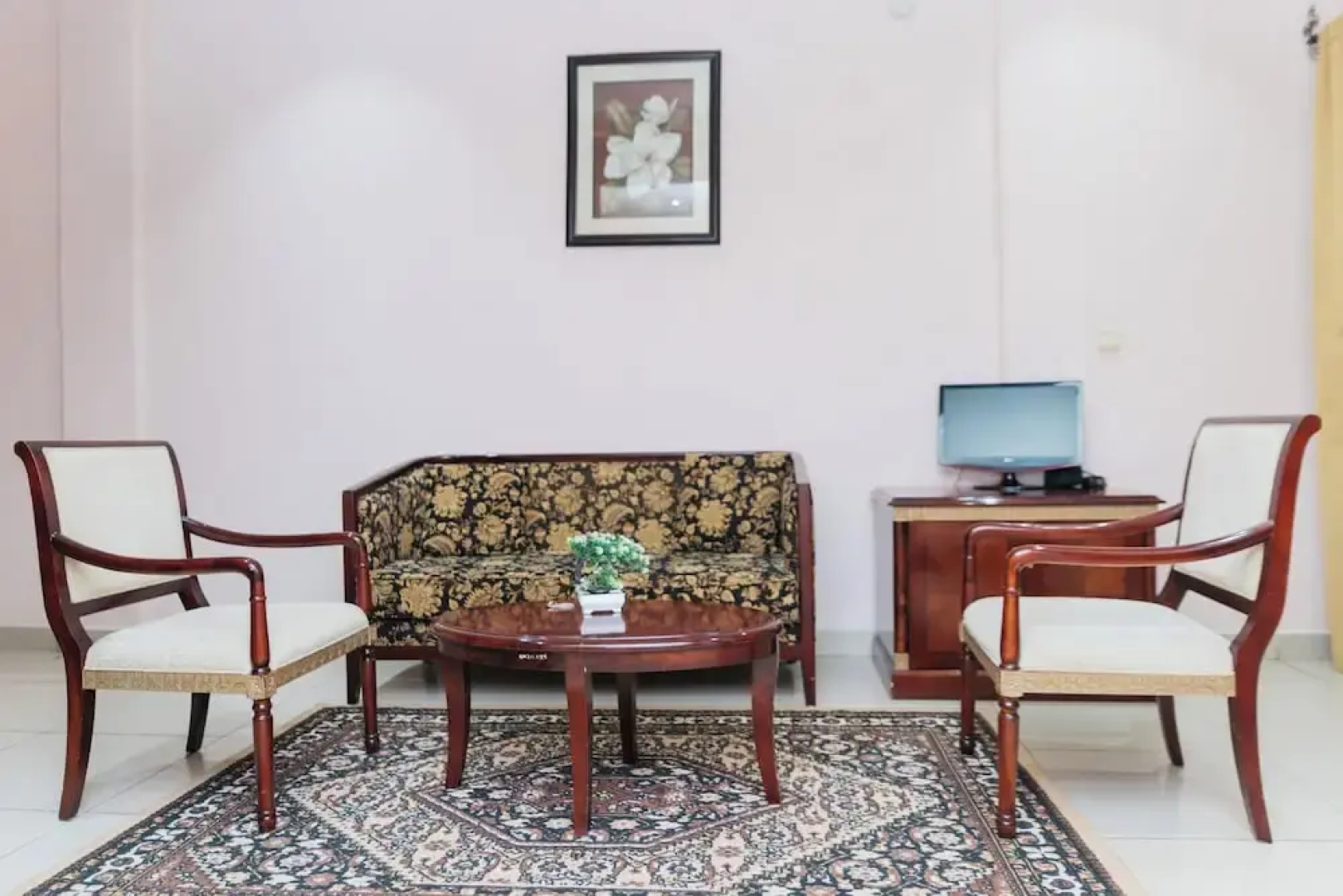 Pearl Residence Hotel