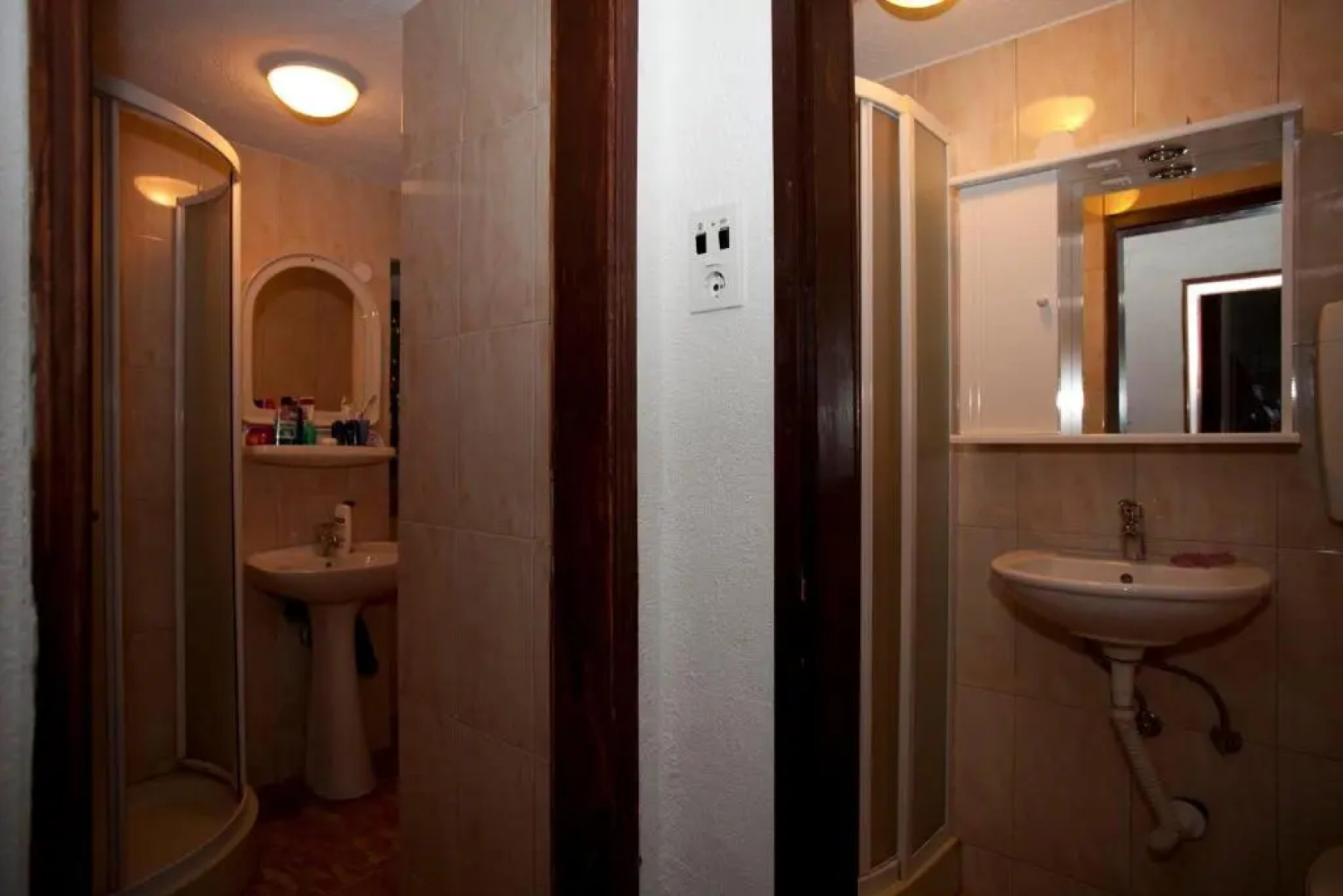 Muki's House- just 50m from the beach