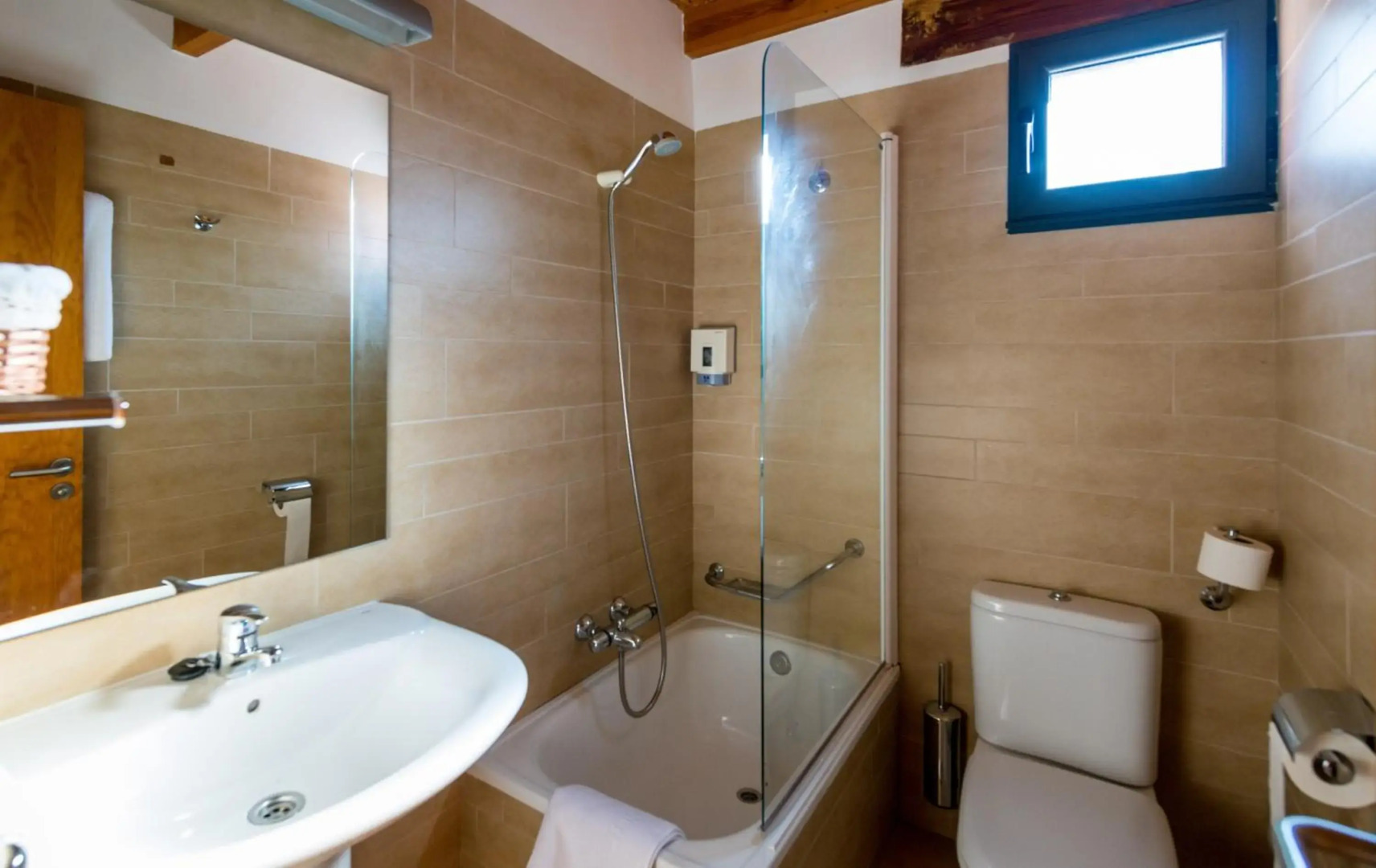 Hotel Fuentes Blancas