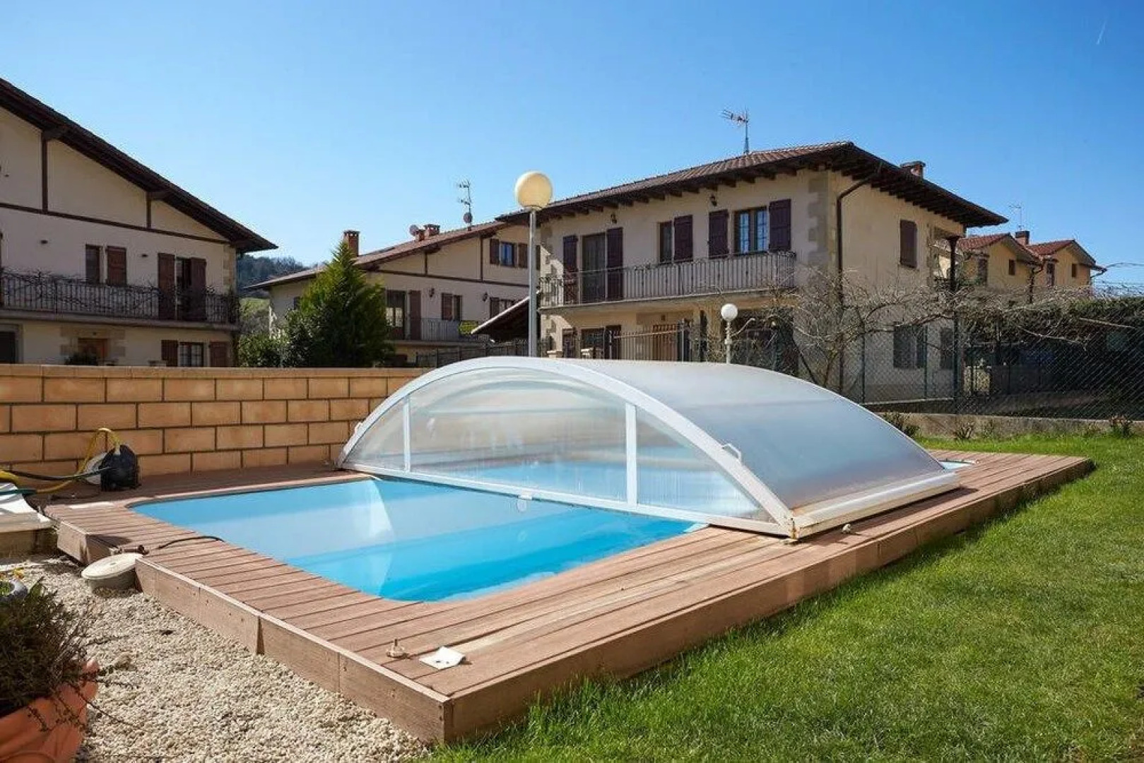 Alojamientos Acá y Allá - Hostel