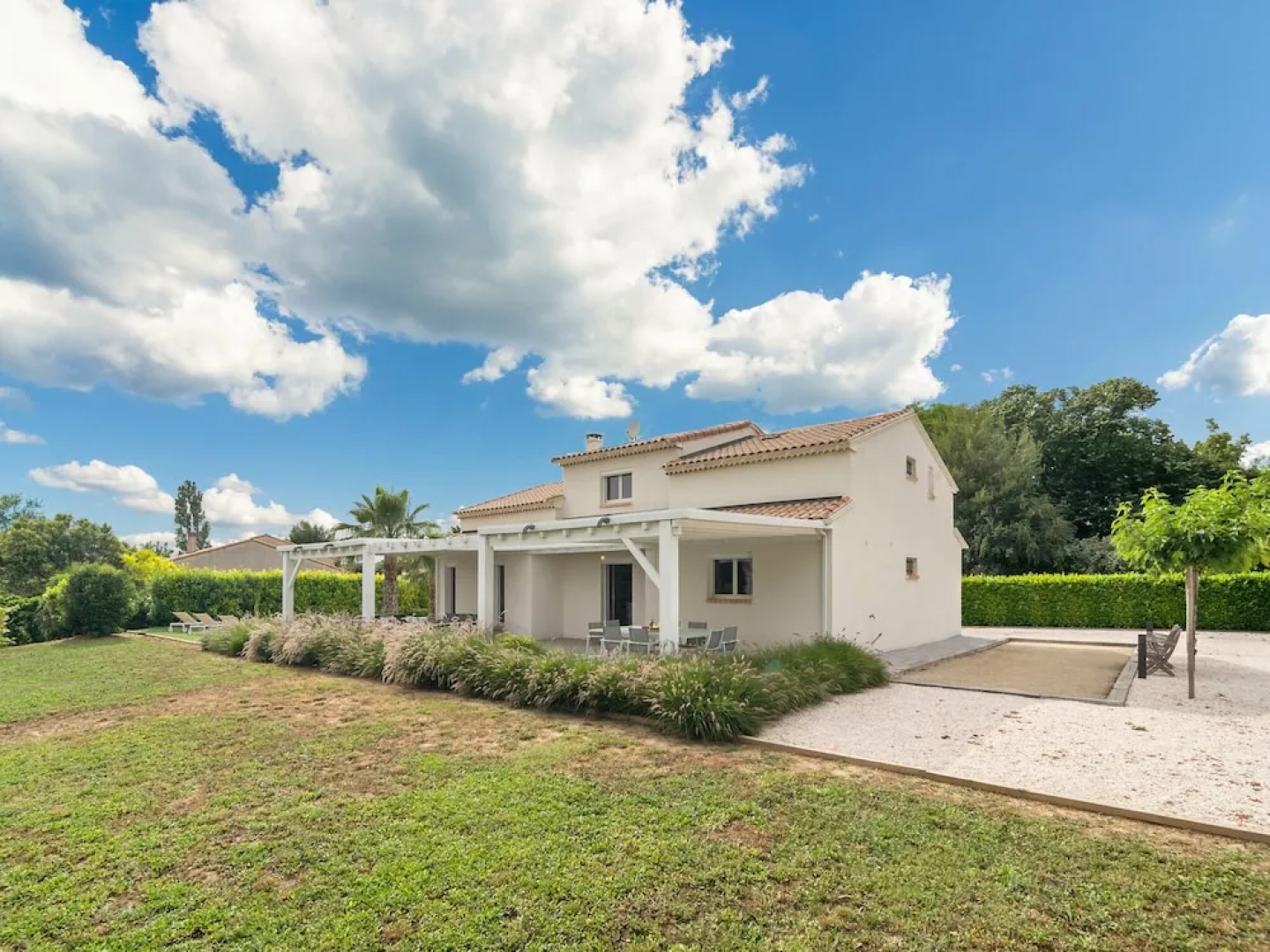 Luxurious Modern Villa With Heated Private Swimming Pool, jeu de Boules Court and Lots of Privacy