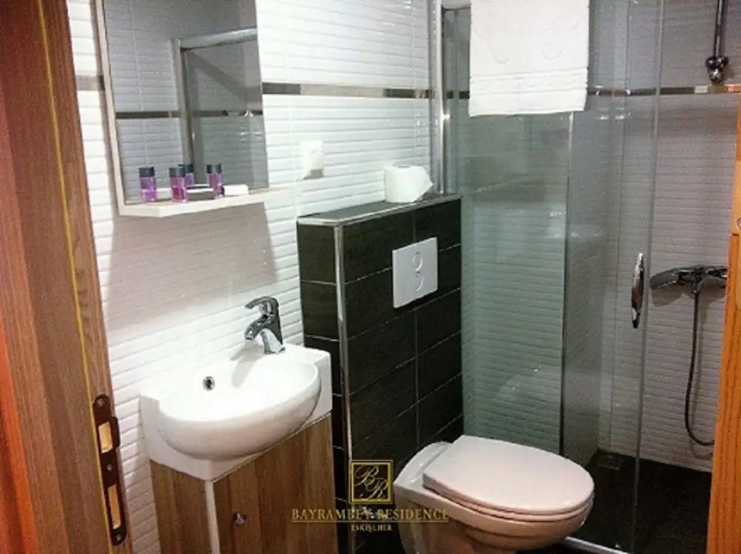 Bayrambey Otel