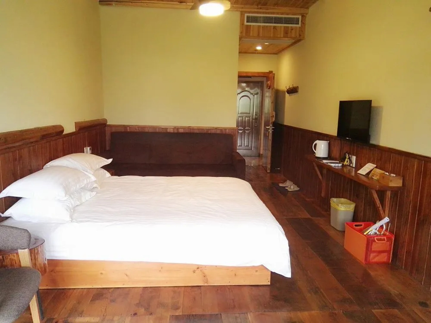 Moganshan Wild House