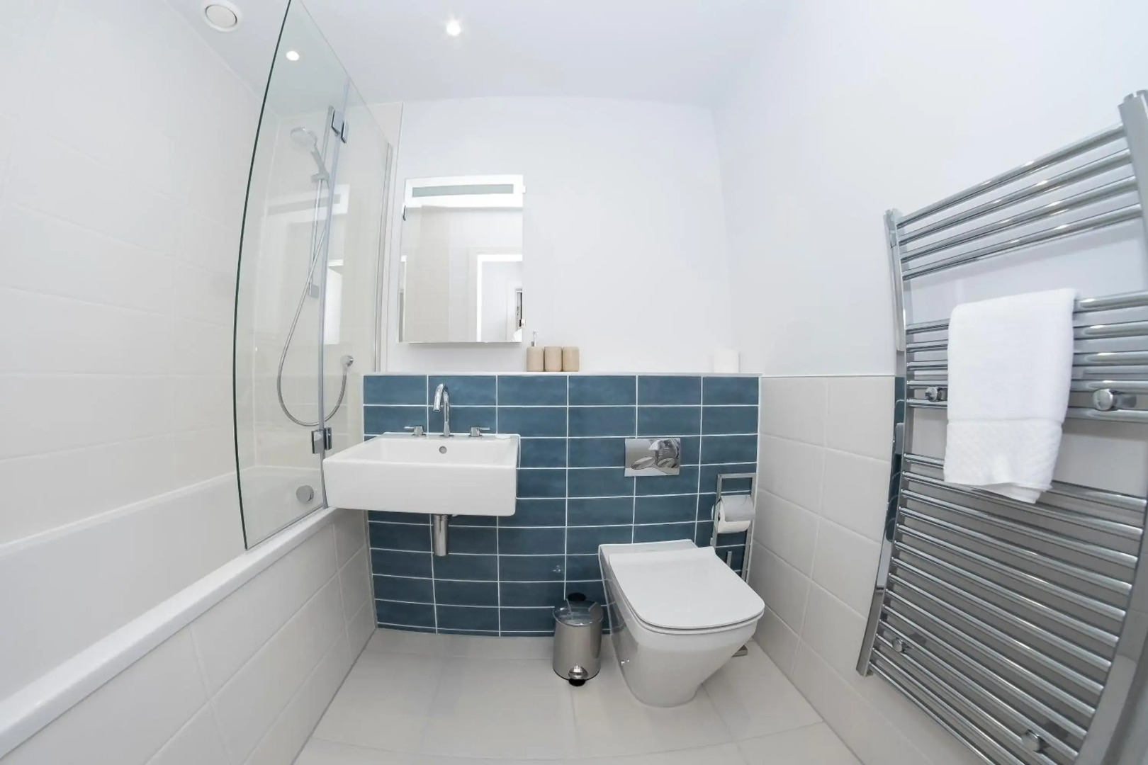 2 Middlecombe - Luxury Apartment at Byron Woolacombe, only 4 minute walk to Woolacombe Beach!