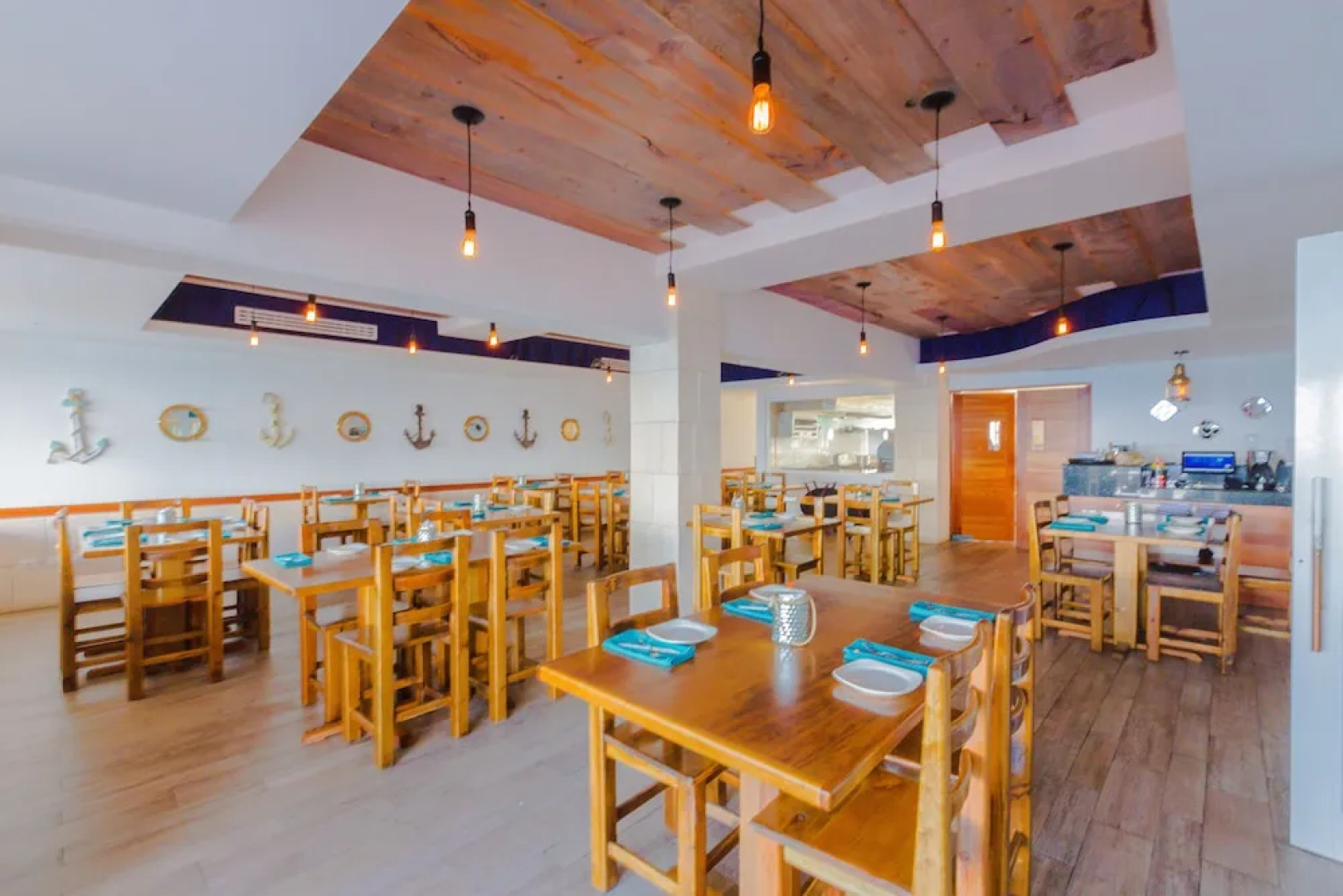 Isla 33 - Studio 2413