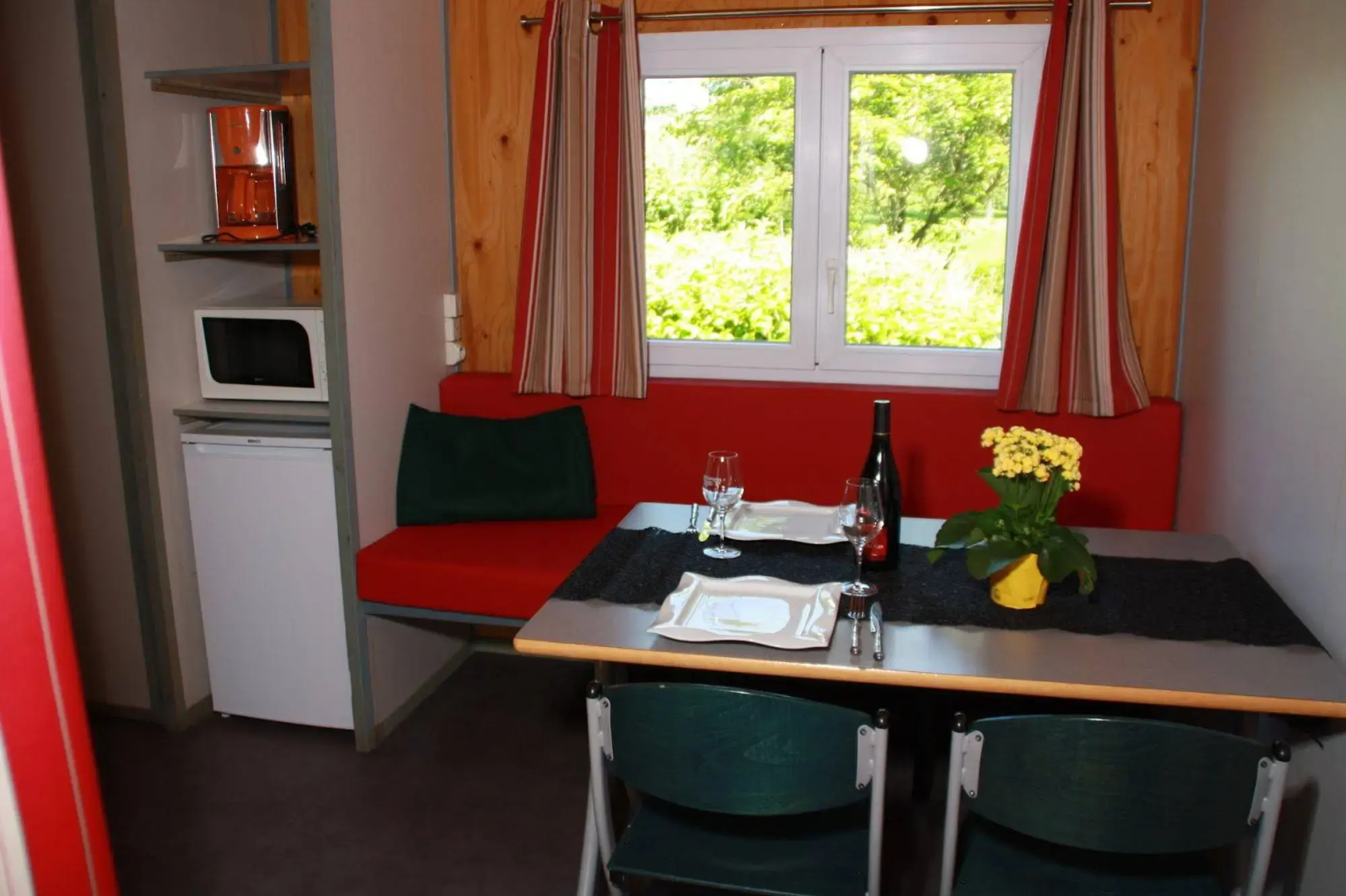 Camping Les Portes Du Beaujolais