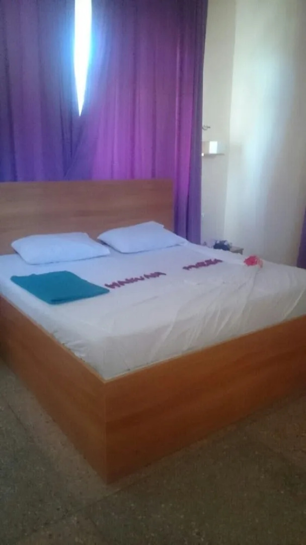 H & H Beach Bungalows