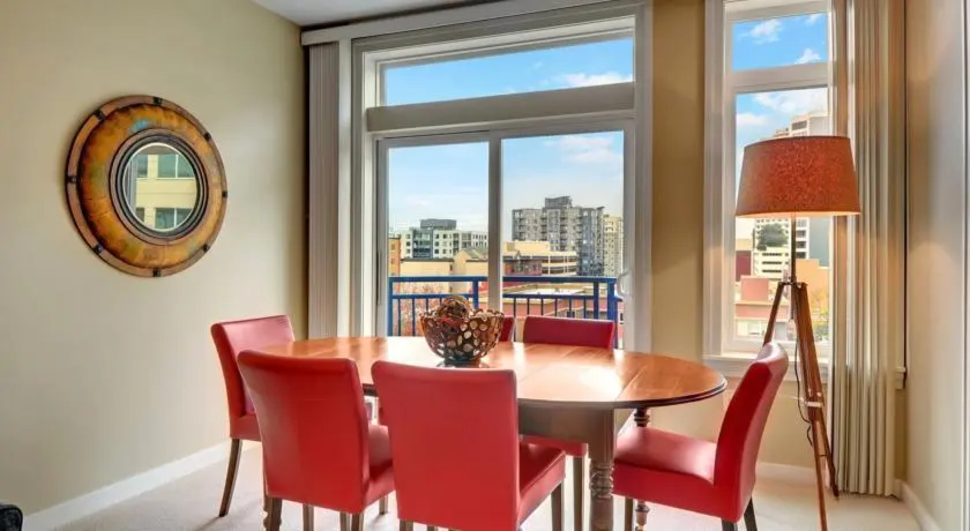 Belltown Court Home Port Suite II