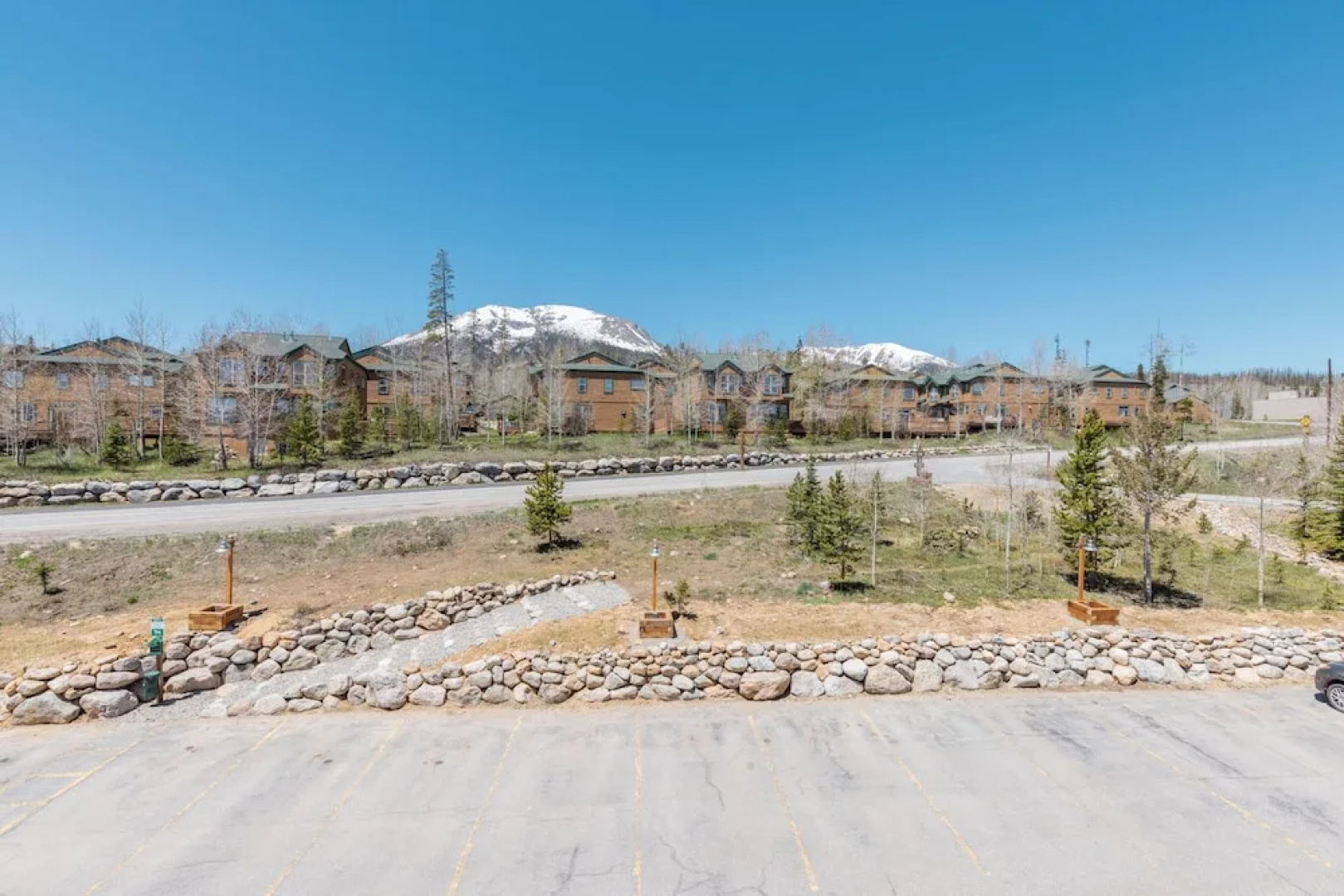 Silver Queen West, Building B, Unit 7137 by Summit County Mountain Retreats