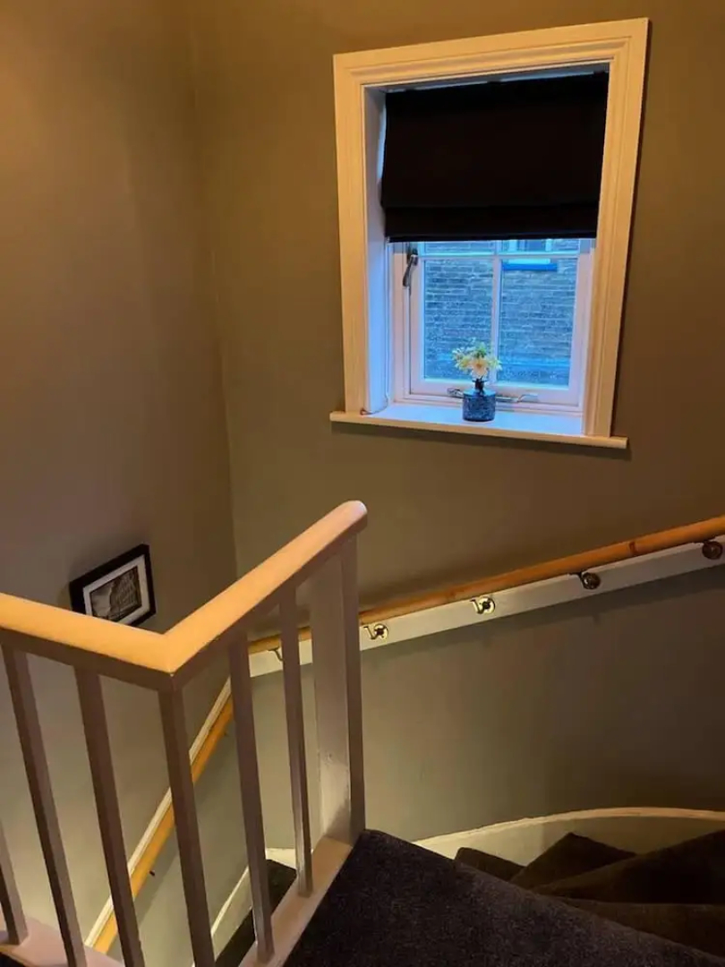 Cosy 2 Bedroom Cottage in a World Heritage Village