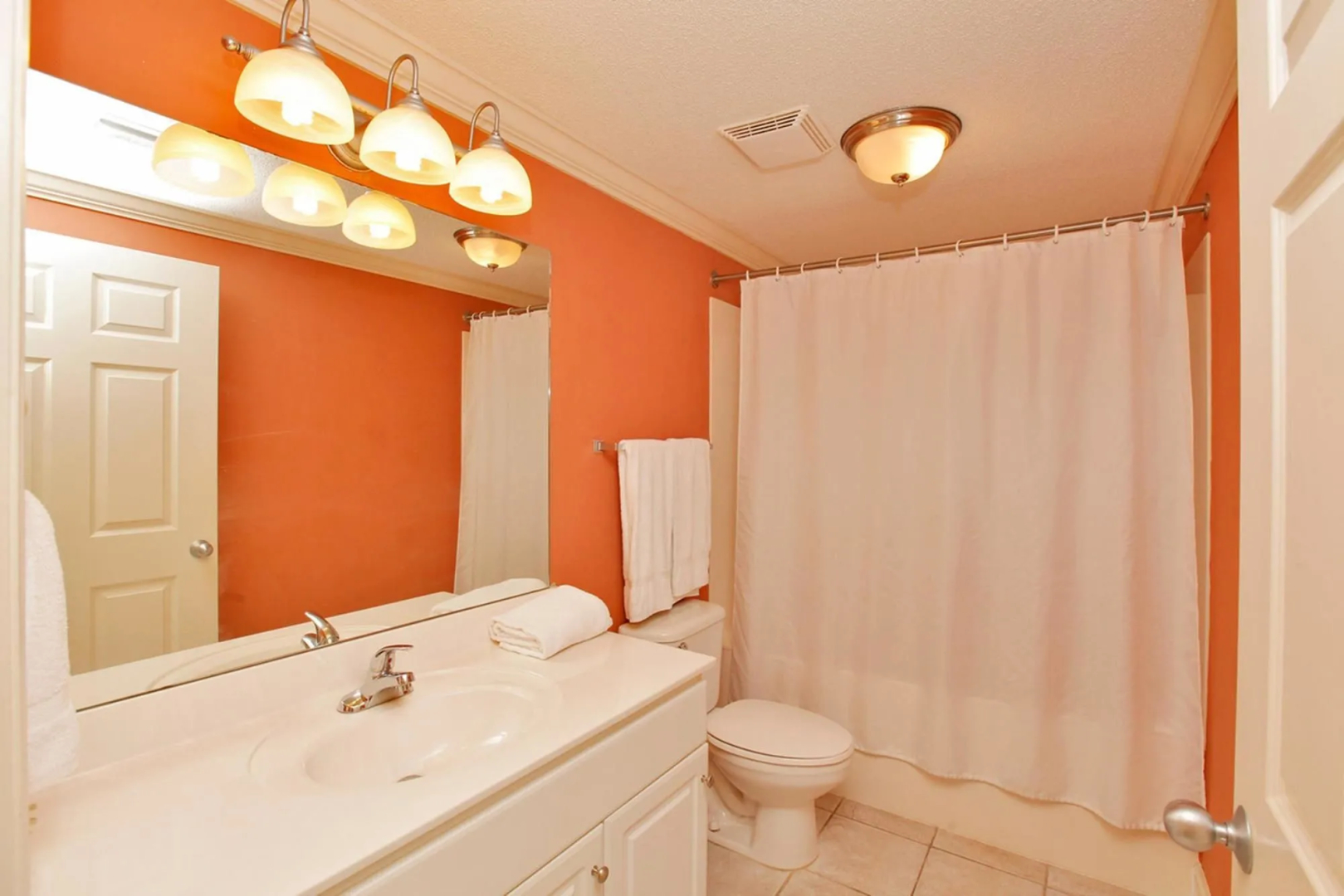 Majestic Beach Resort by Panhandle Getaways