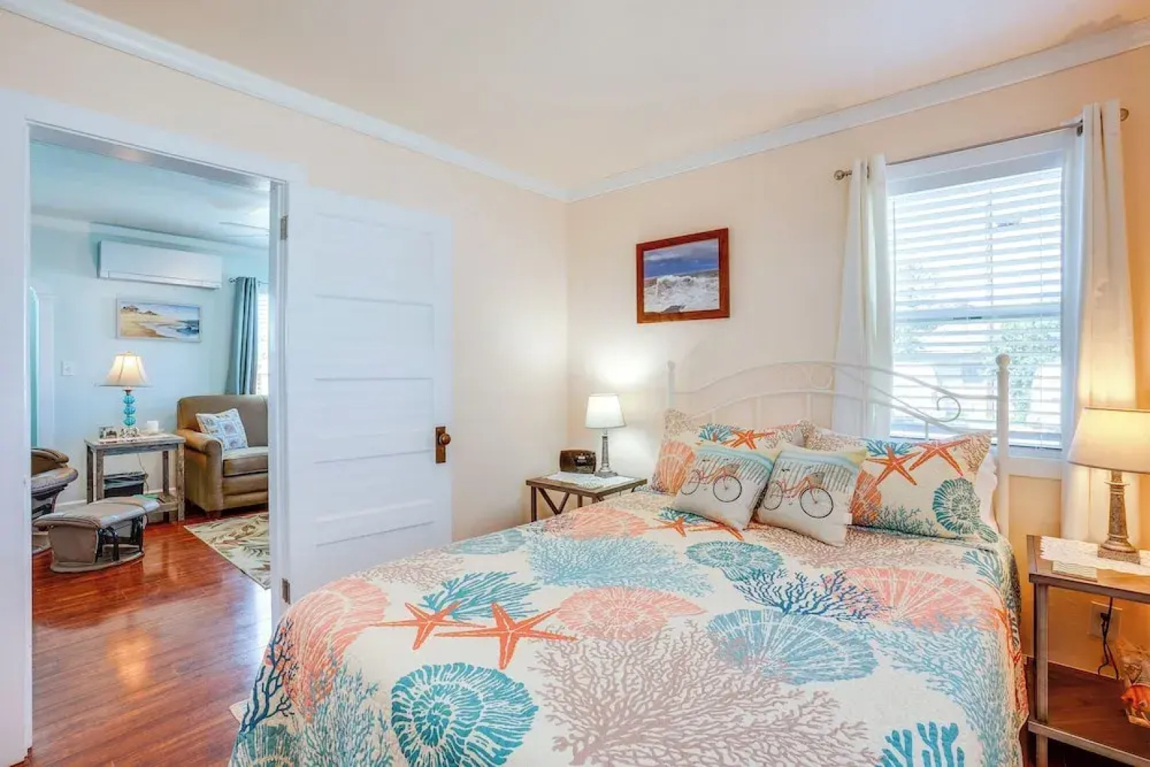 Walk to Gold Beach: Charming Cottage w/ Yard!