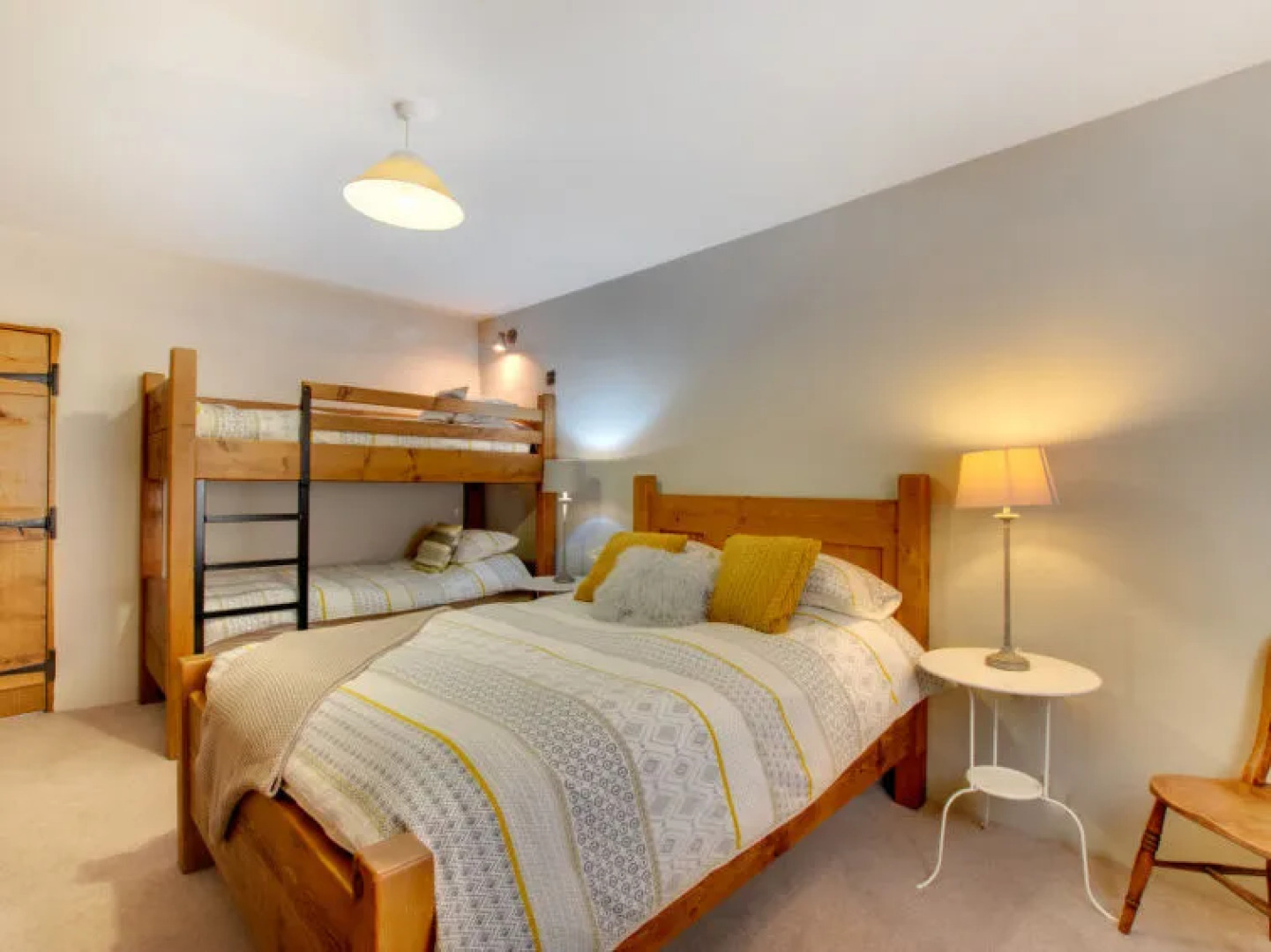 Holiday Home Deri'r Mynach