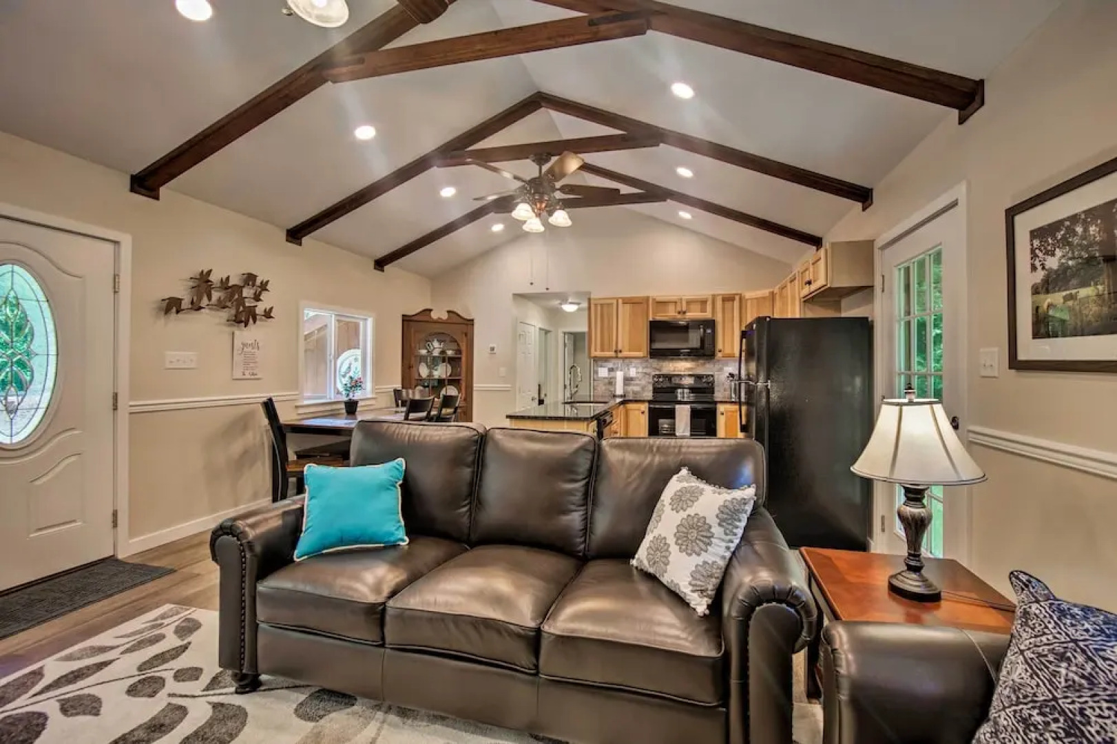 Hike, Hunt & Unwind: Cozy Cabin Near Hersheypark