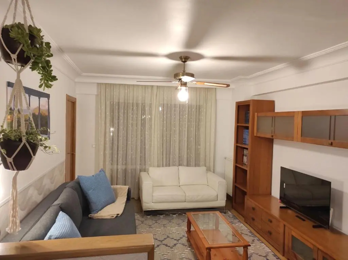 Kaixo Salegi Piso centro 2h+Salon+2wc+Parking