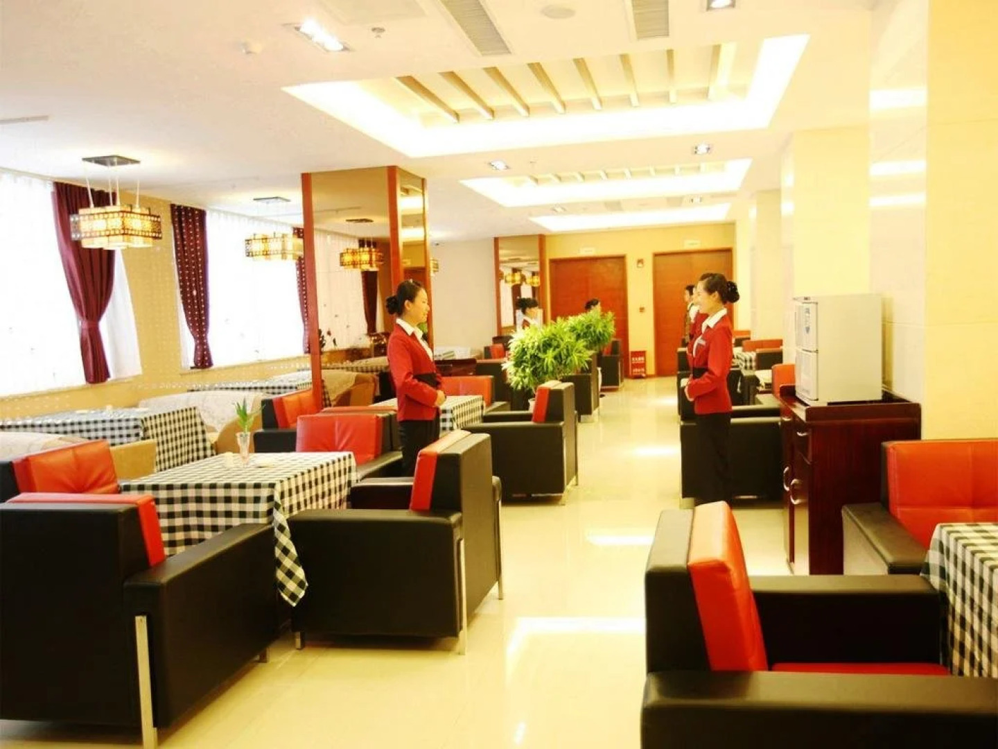 Qingtian Hotel