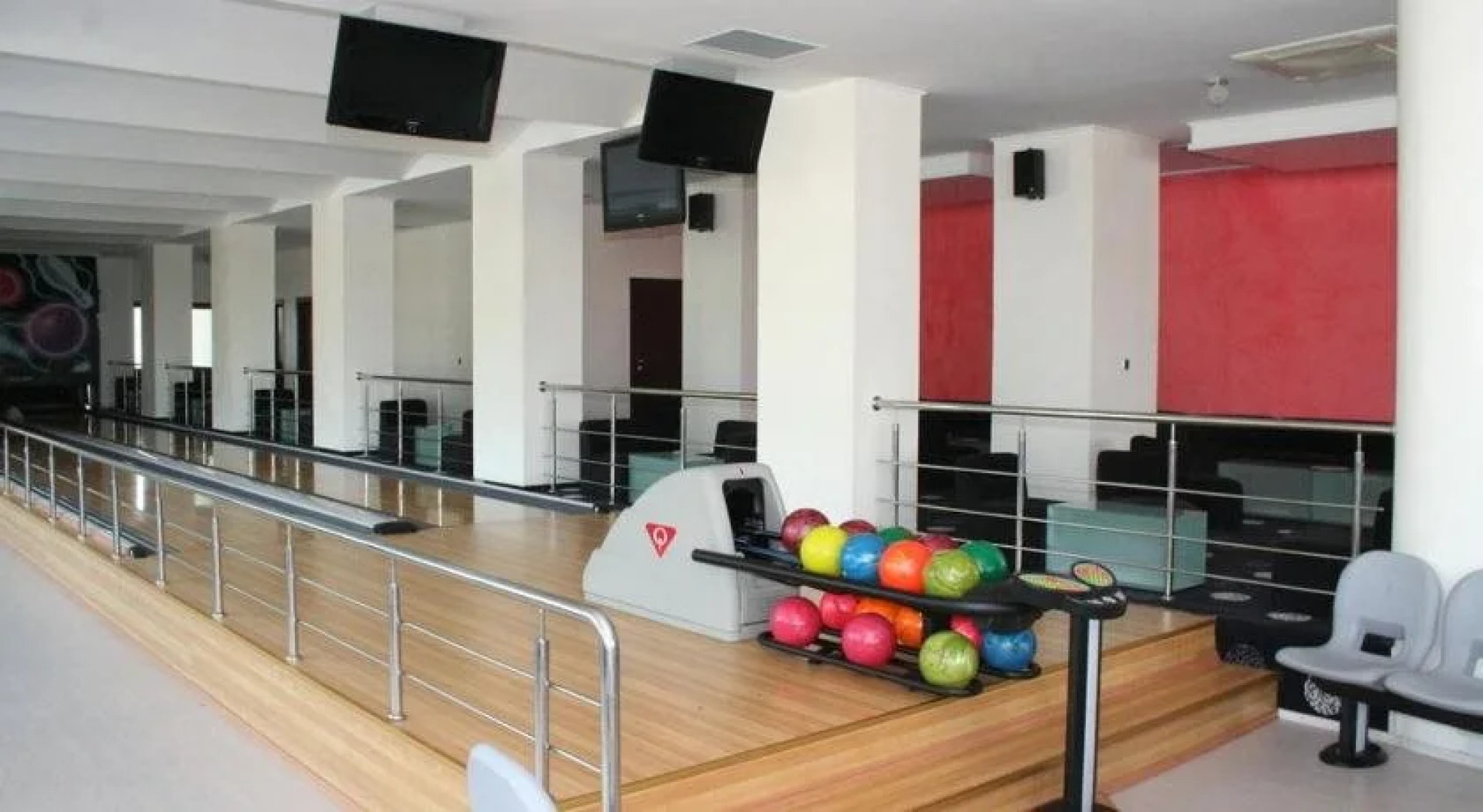 Hotel Zytto by Razvan Rat