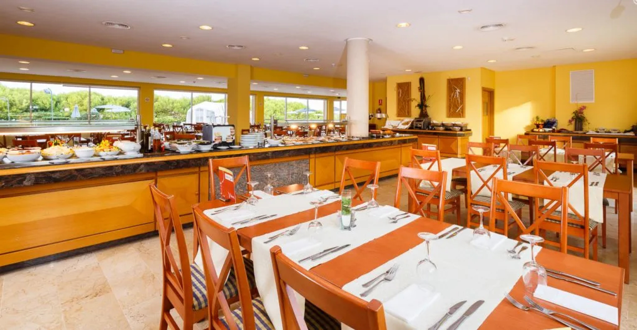 Dunes Platja Aparthotel